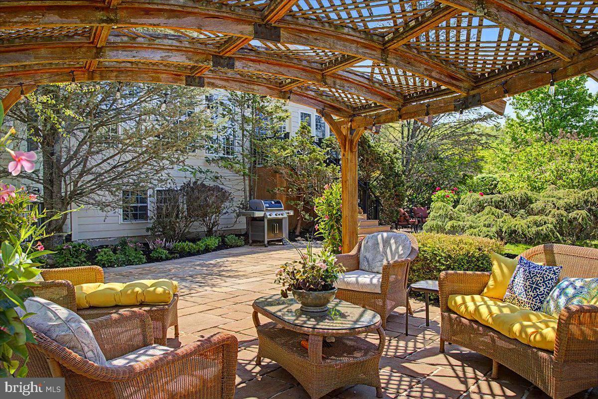 SYMPHONY AT SOLEBURY - Residential