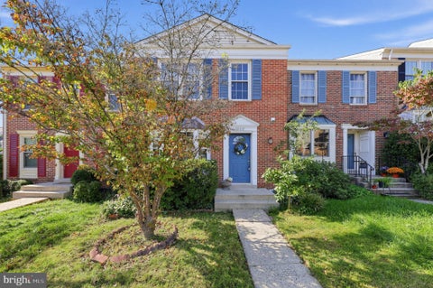 Photo of 12517 Manchester Way, WOODBRIDGE, VA 22192 (MLS # VAPW2132264)