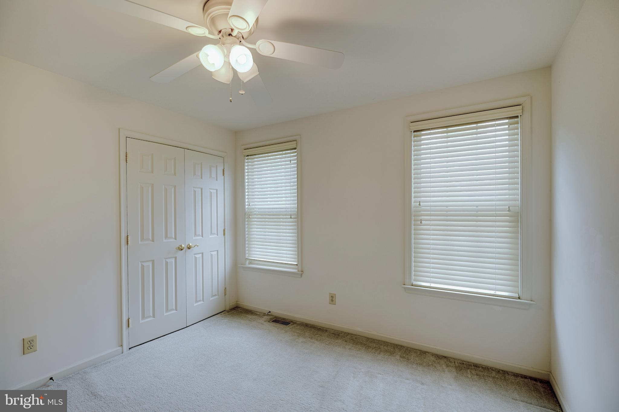 MOUNTAINVIEW - Residential