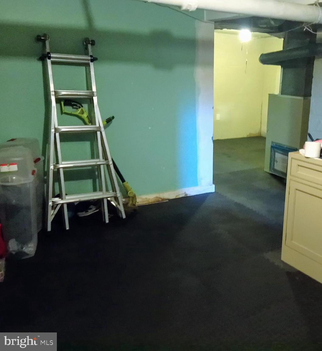 VEIRS MILL VILLAGE - Residential