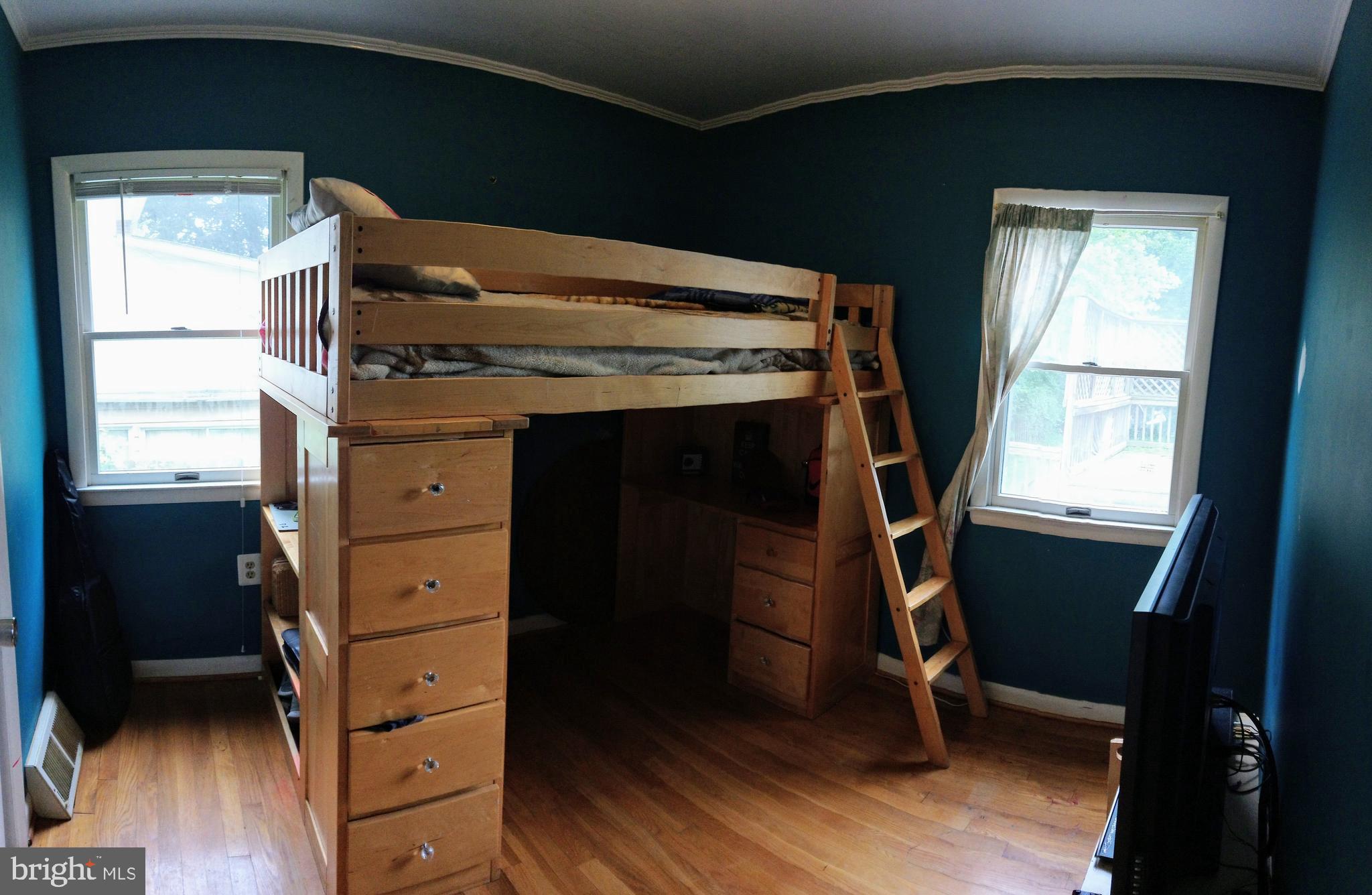 VEIRS MILL VILLAGE - Residential