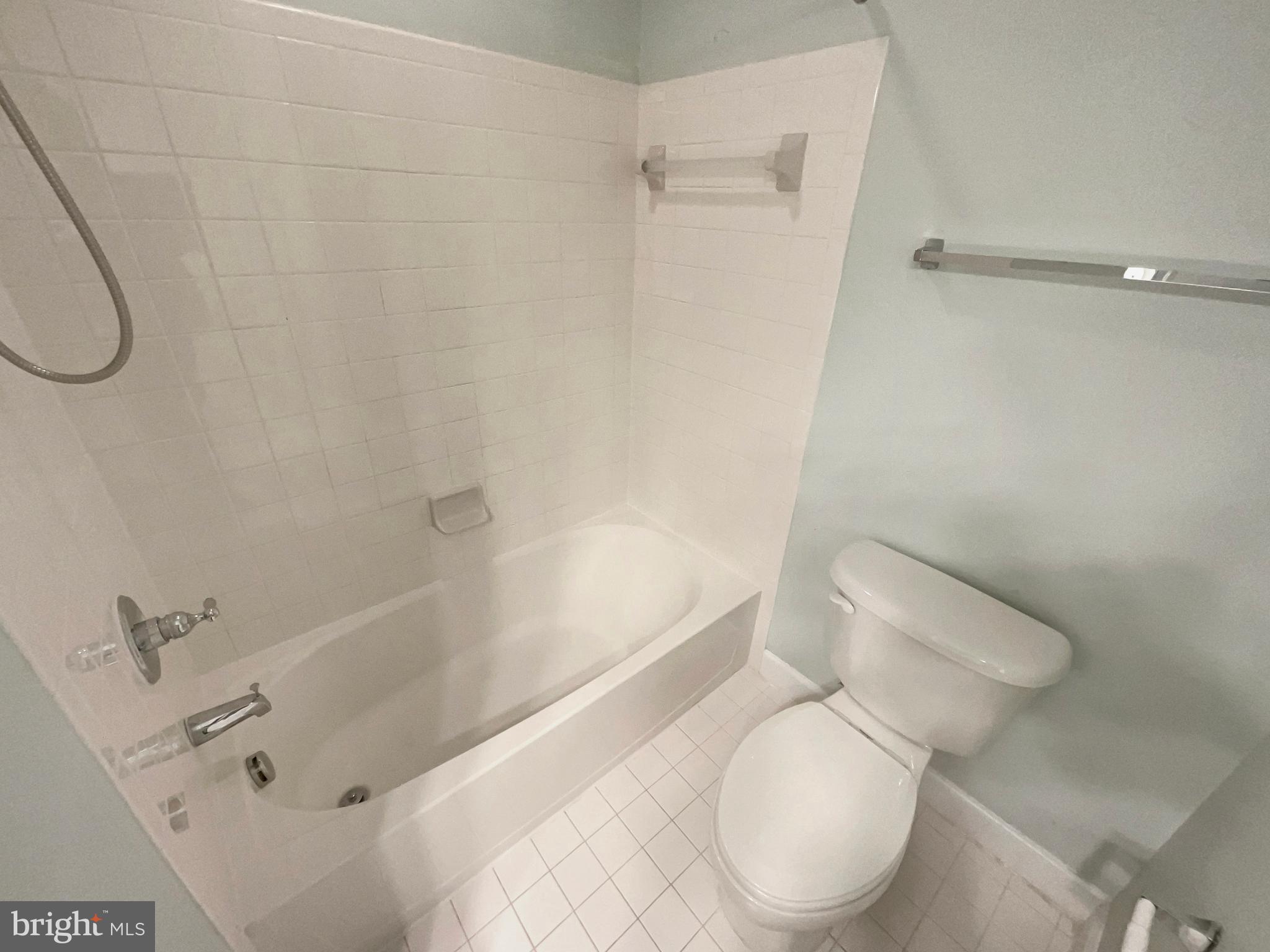 STONEWALL MANOR - Residential