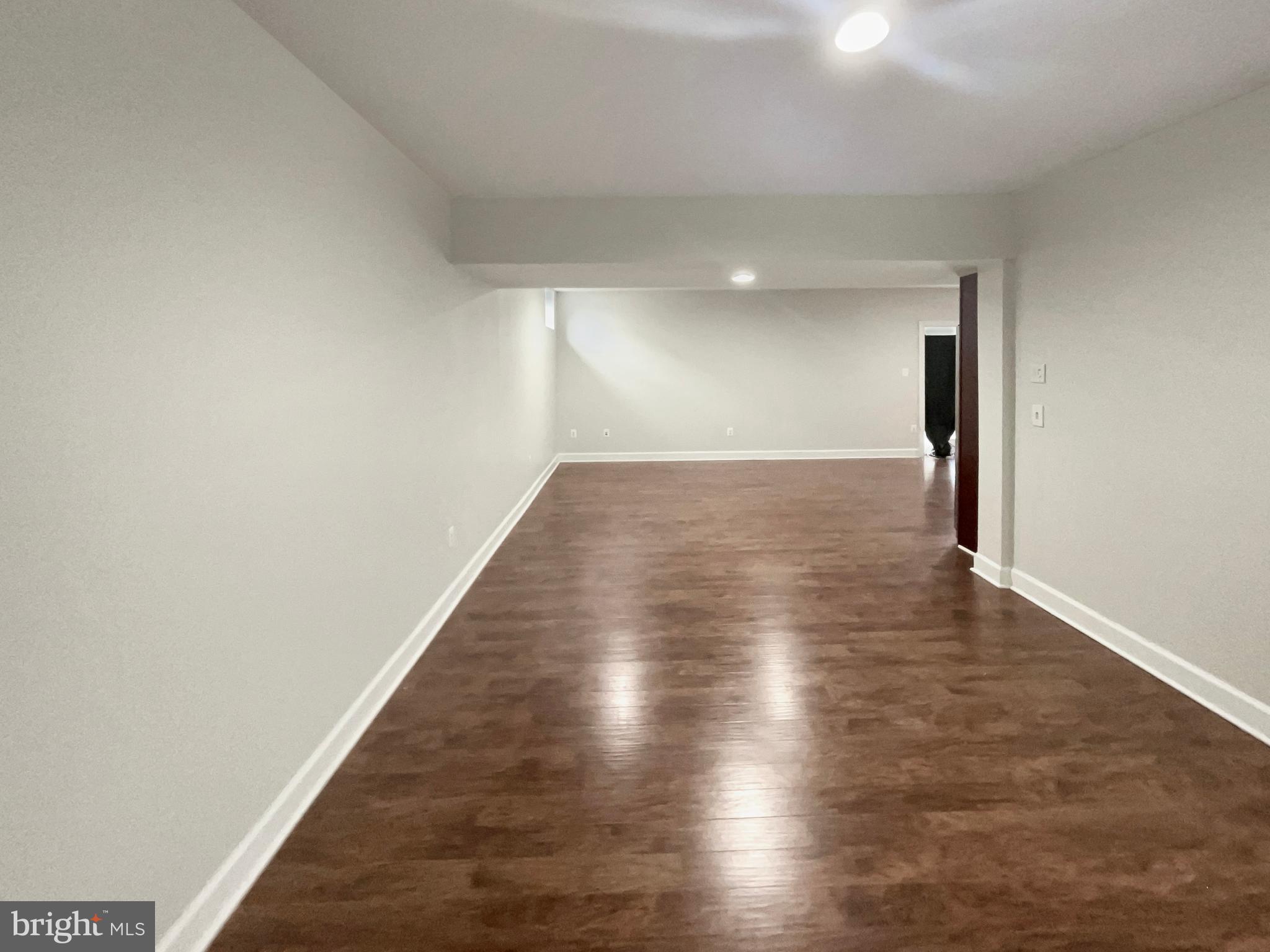 STONEWALL MANOR - Residential