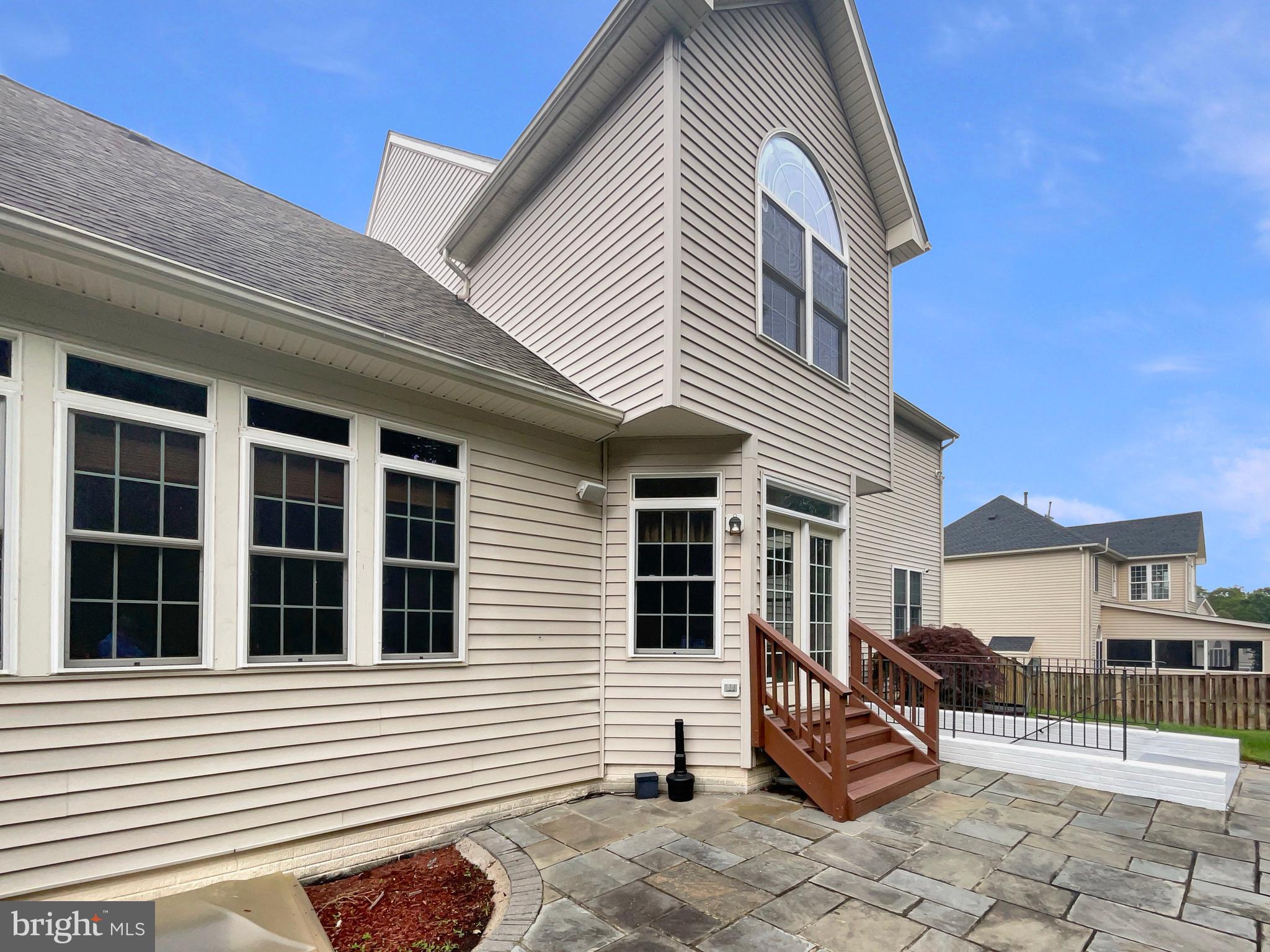 STONEWALL MANOR - Residential