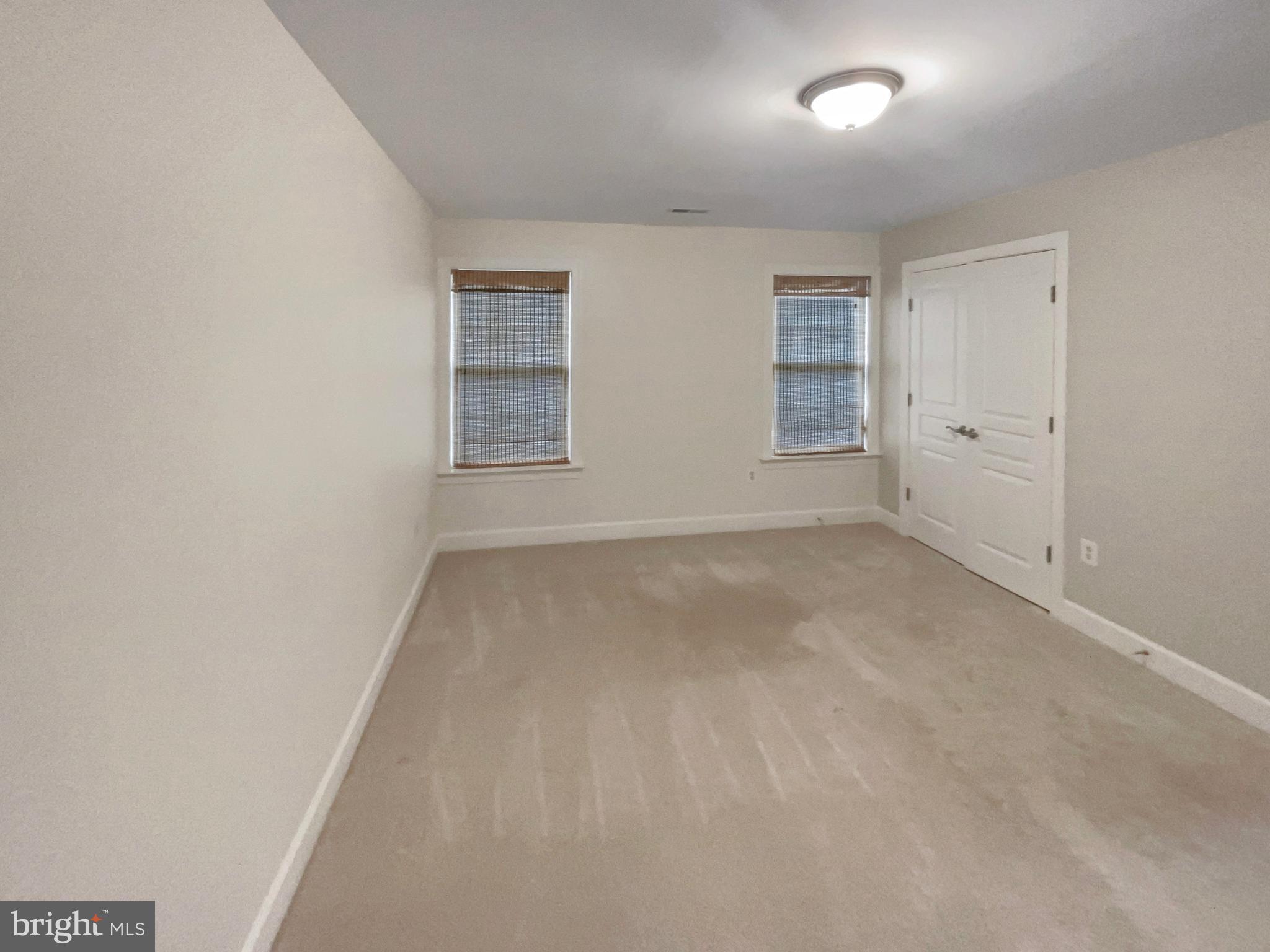 STONEWALL MANOR - Residential