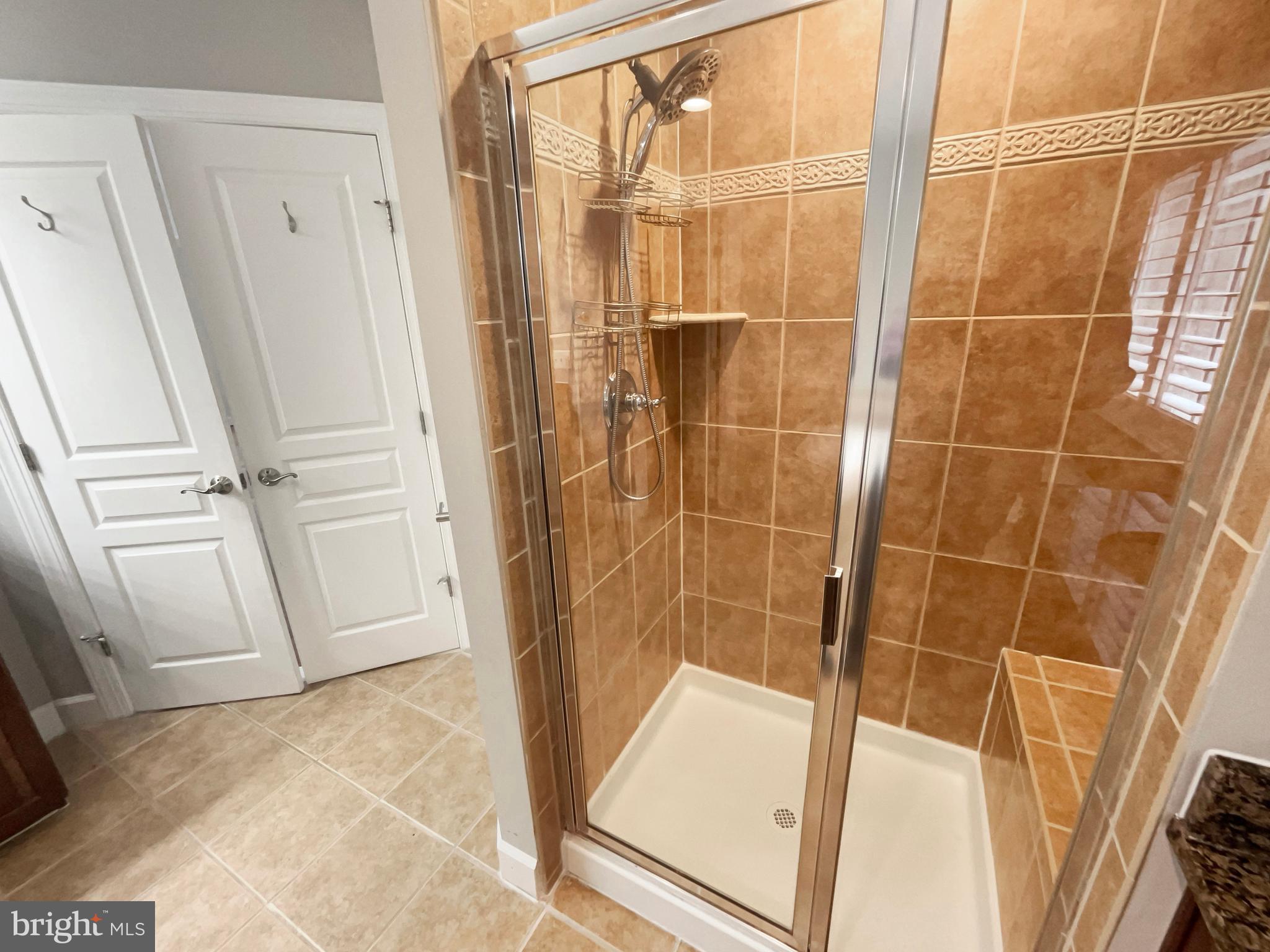 STONEWALL MANOR - Residential