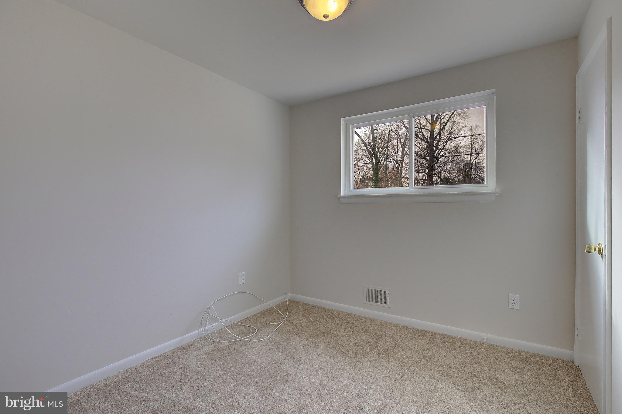 SURRATTS MANOR - Residential