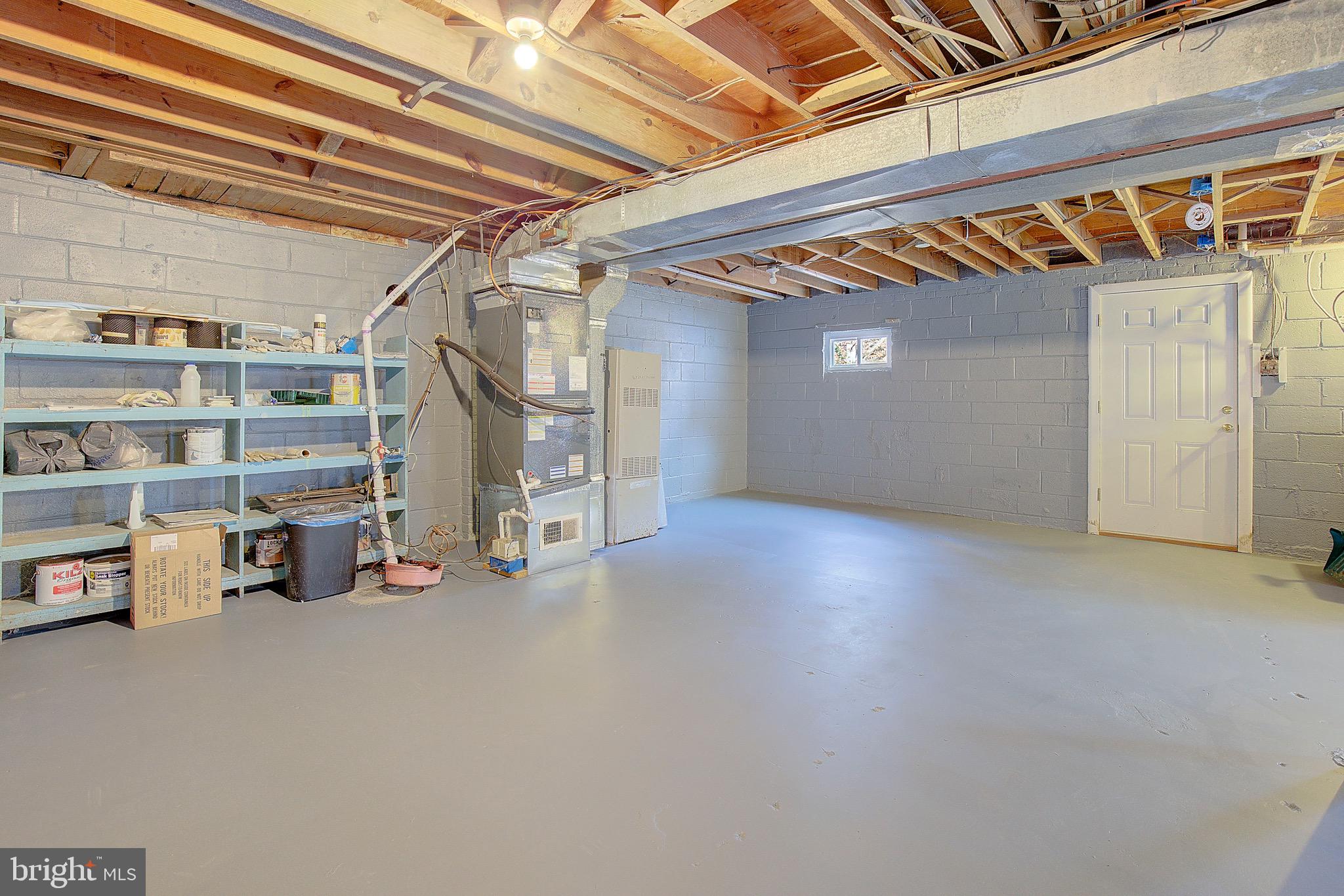 SURRATTS MANOR - Residential