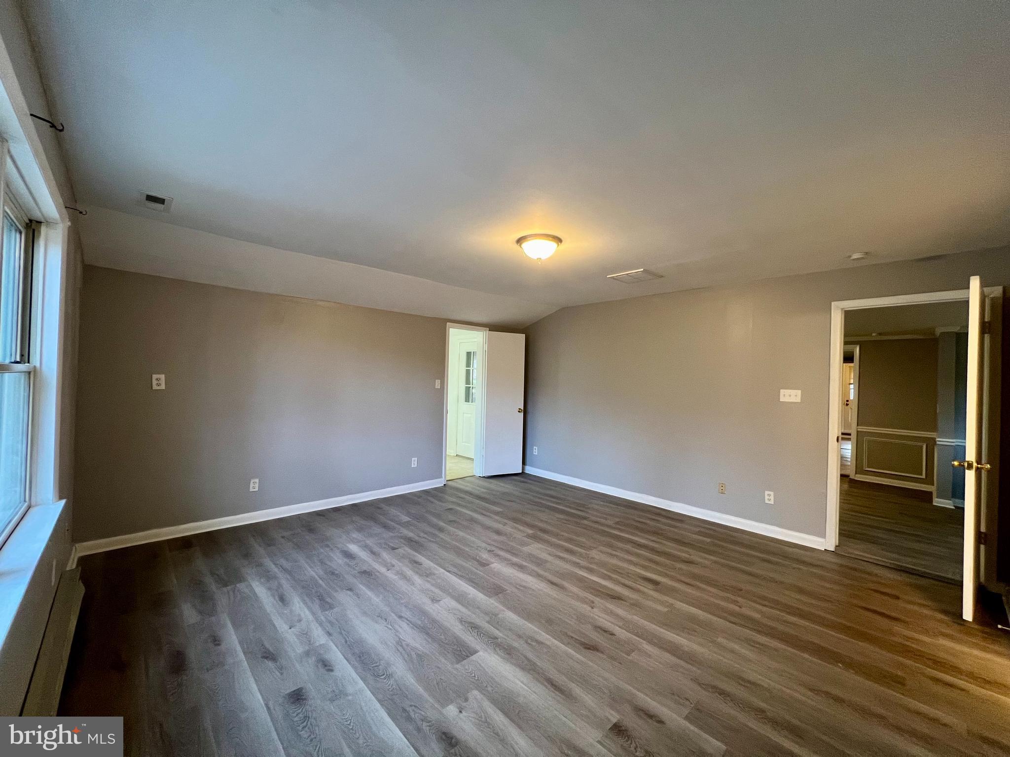 KEYES FERRY ACRES - Residential Lease