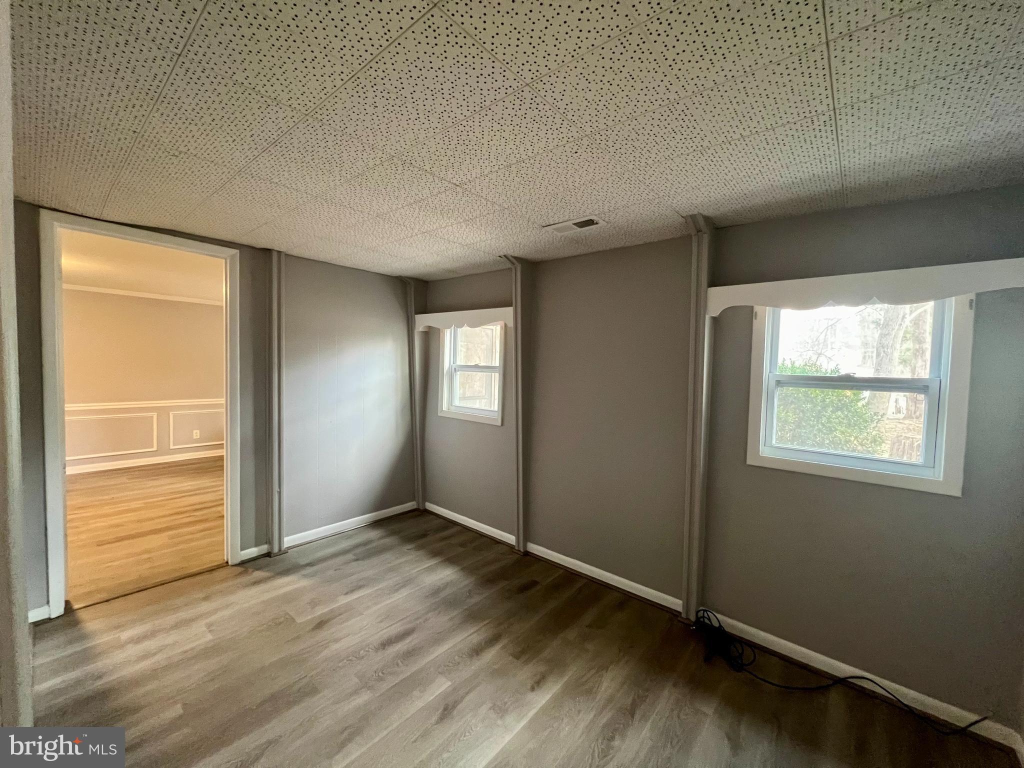 KEYES FERRY ACRES - Residential Lease