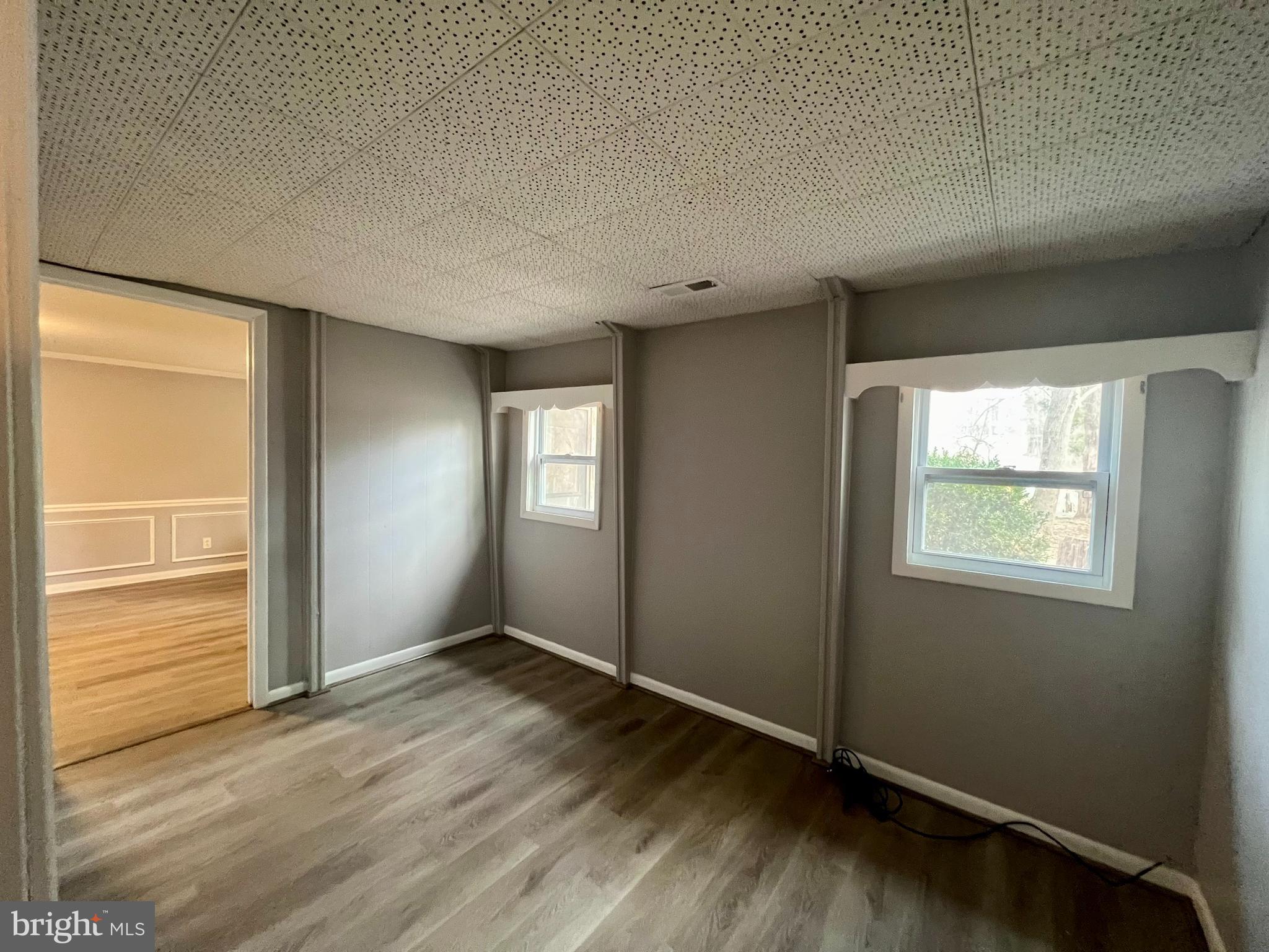 KEYES FERRY ACRES - Residential Lease