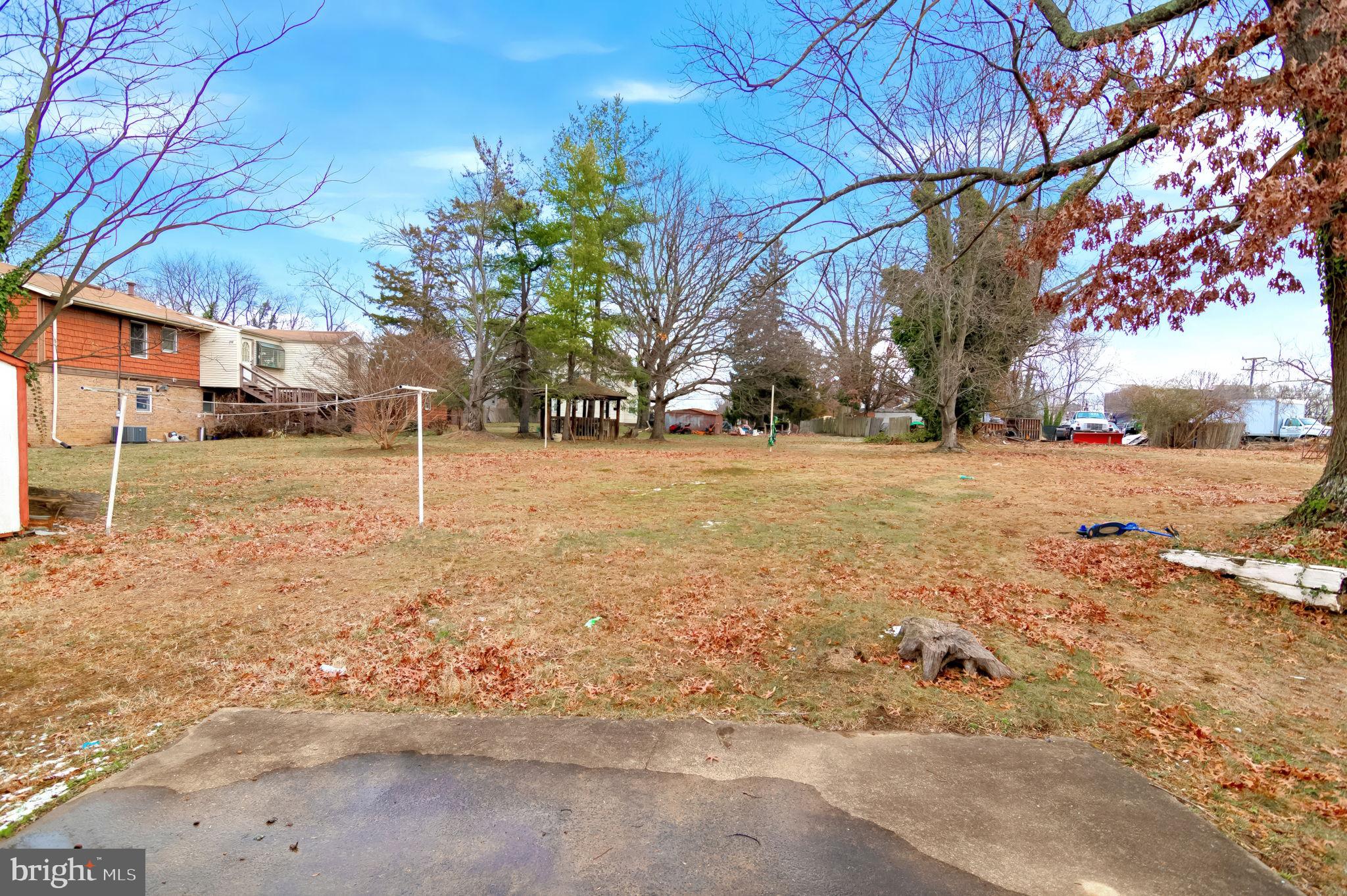 BAILEYS CROSSROADS - Residential