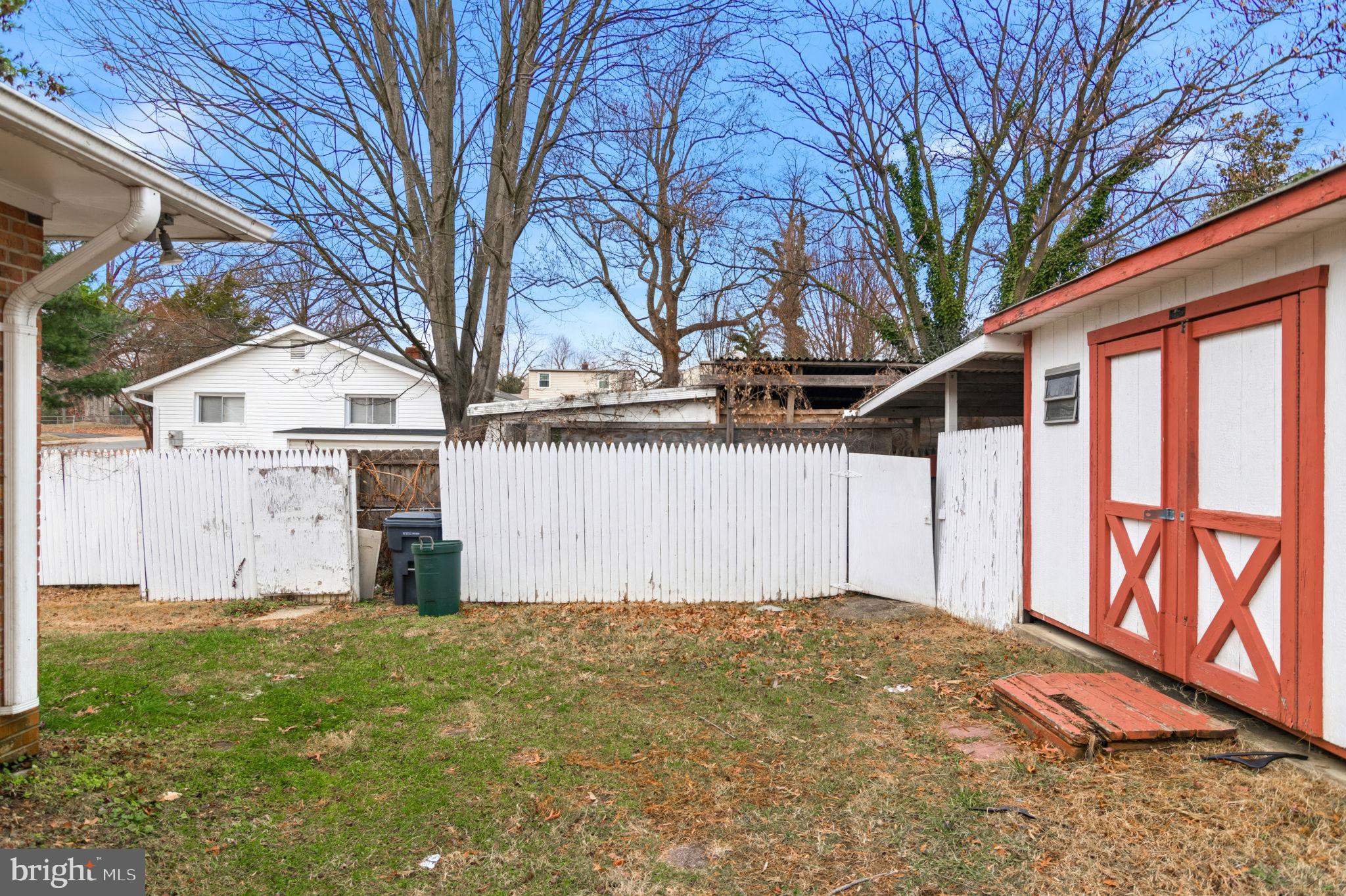 BAILEYS CROSSROADS - Residential