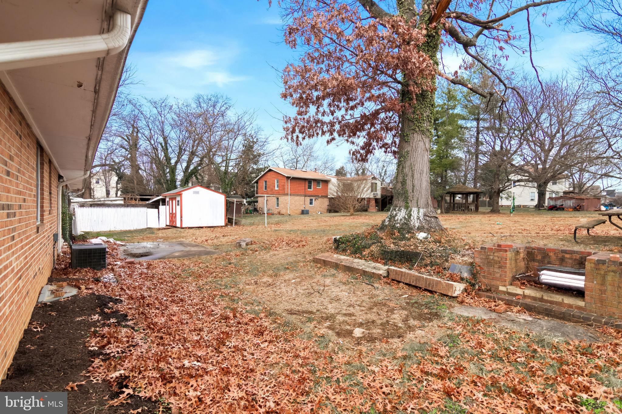 BAILEYS CROSSROADS - Residential