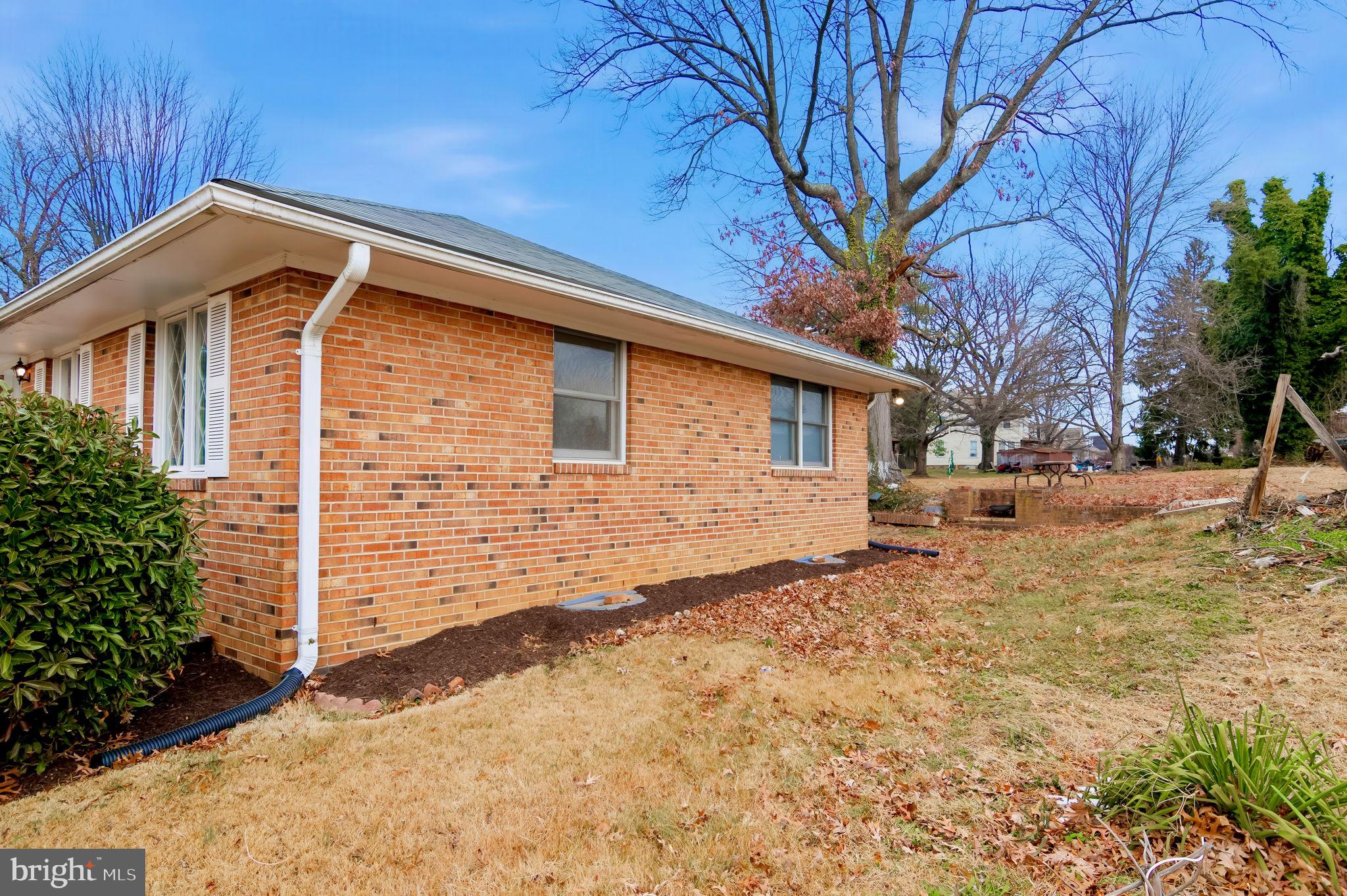 BAILEYS CROSSROADS - Residential