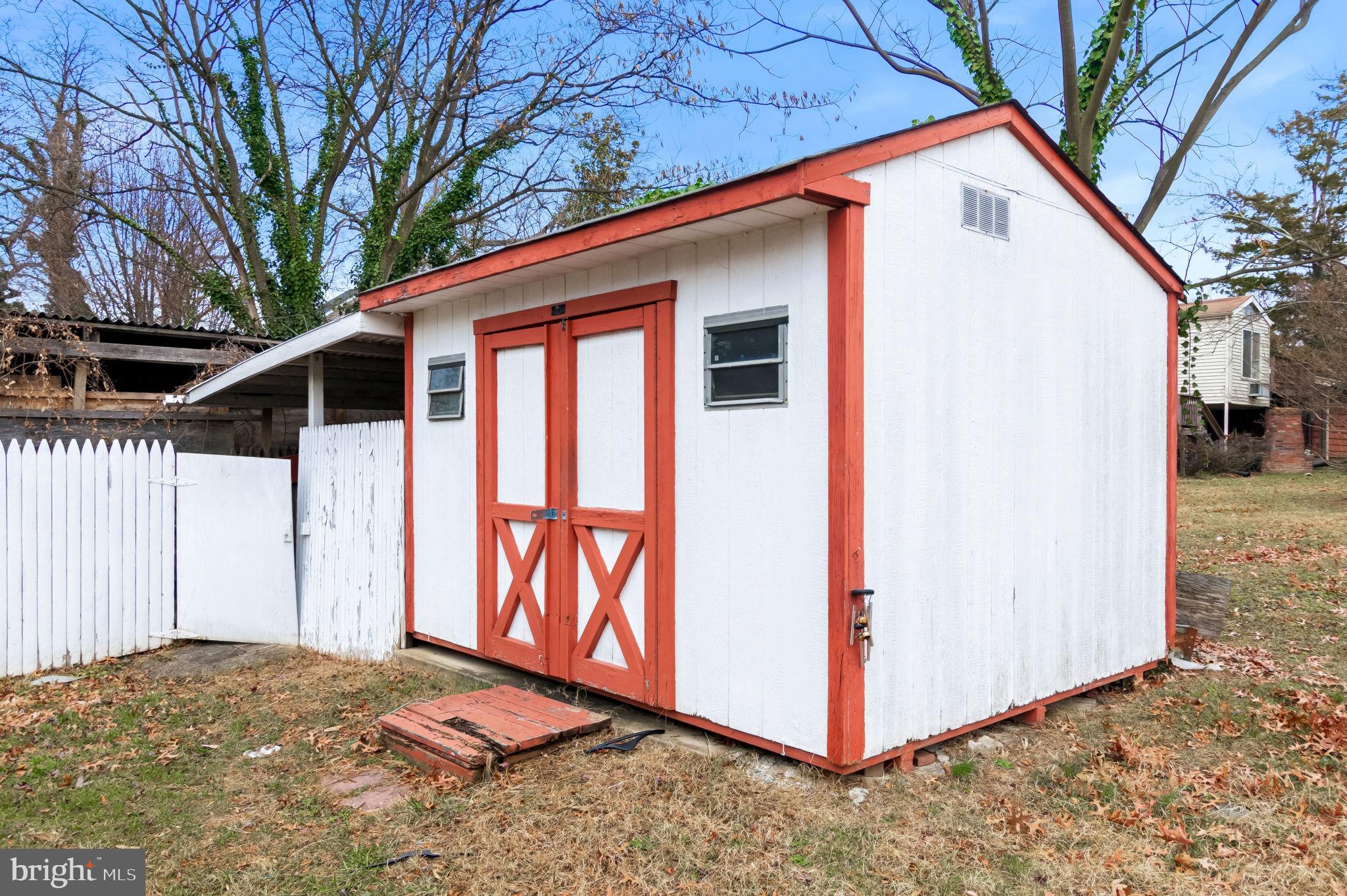 BAILEYS CROSSROADS - Residential