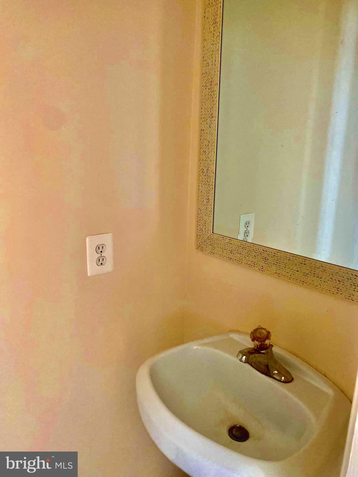 CARLISLE HEIGHTS - Residential Lease