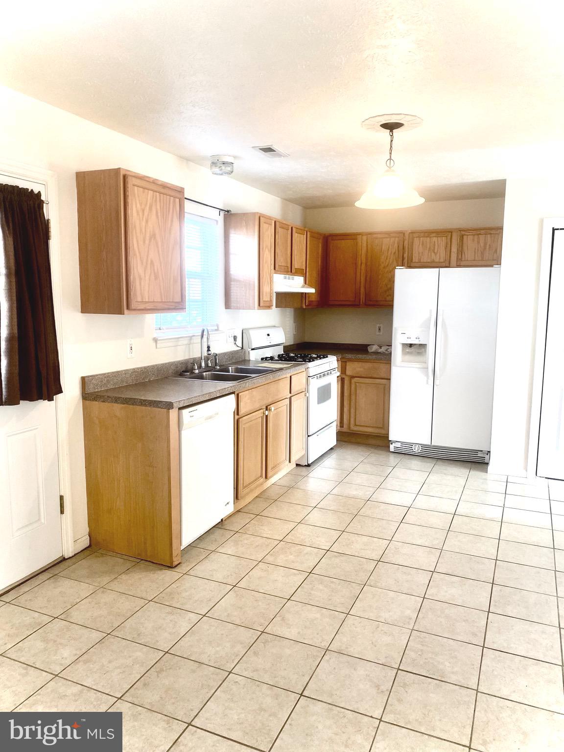 CARLISLE HEIGHTS - Residential Lease