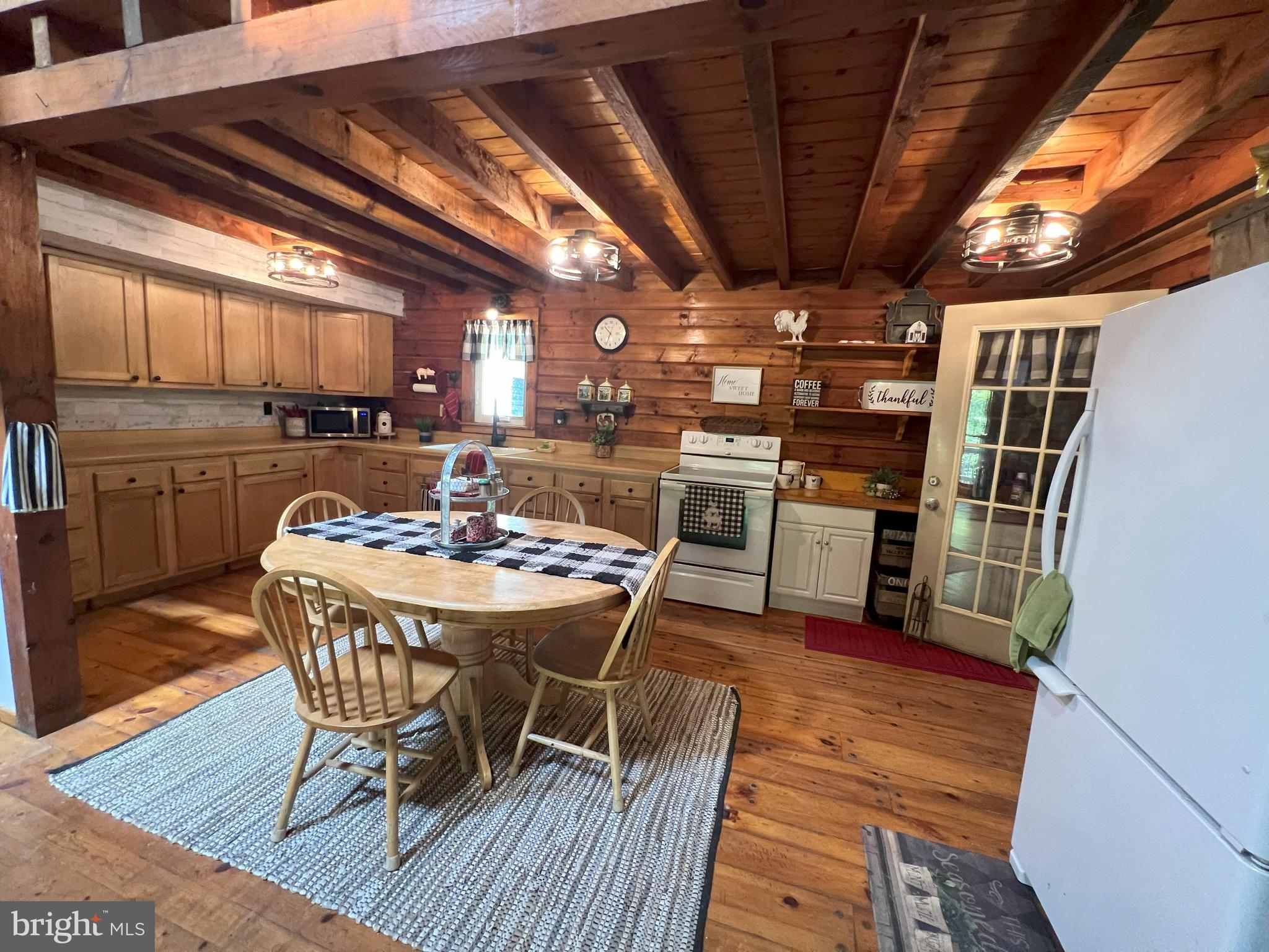 DRY RUN ACRES - Residential