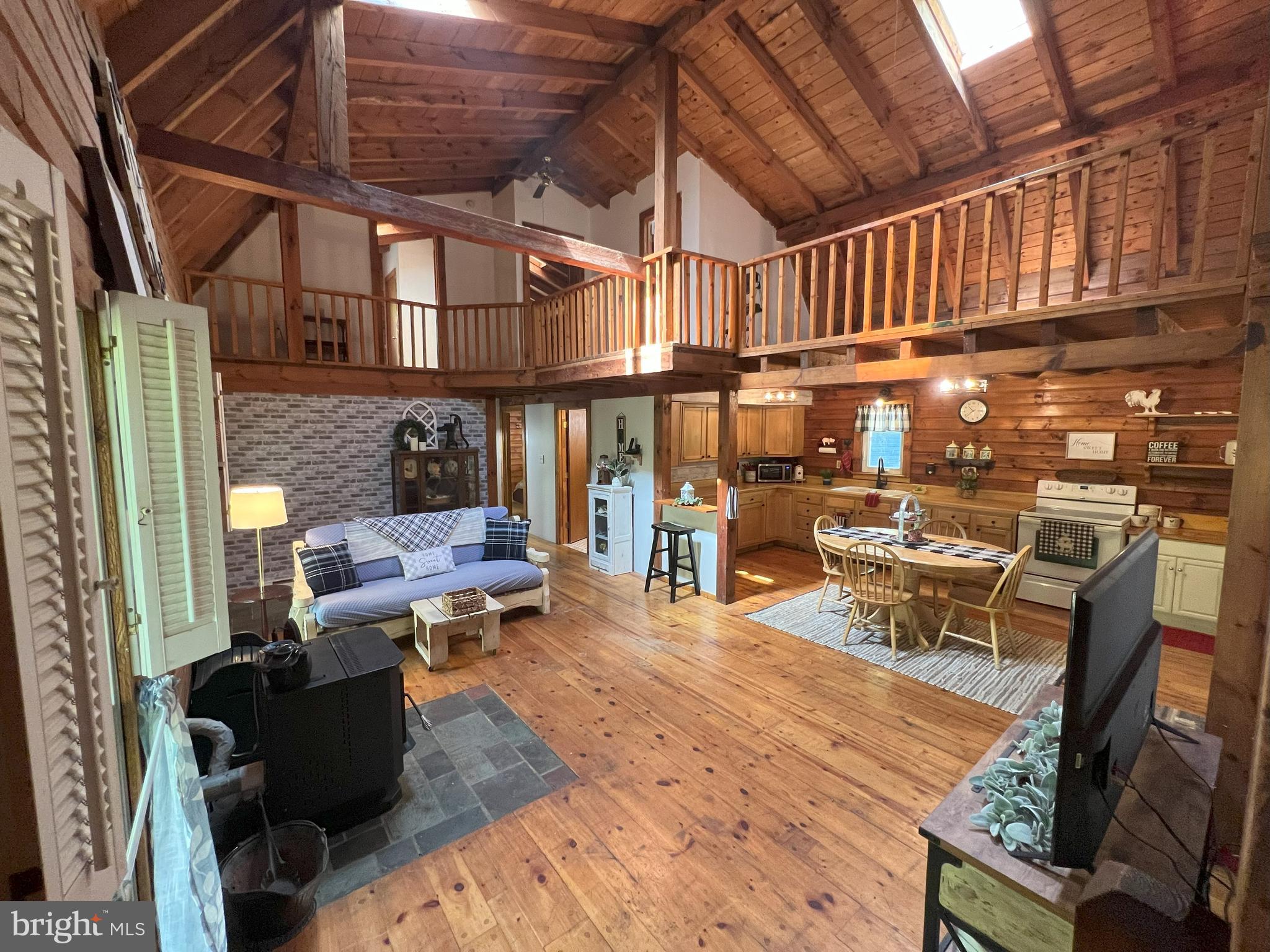 DRY RUN ACRES - Residential