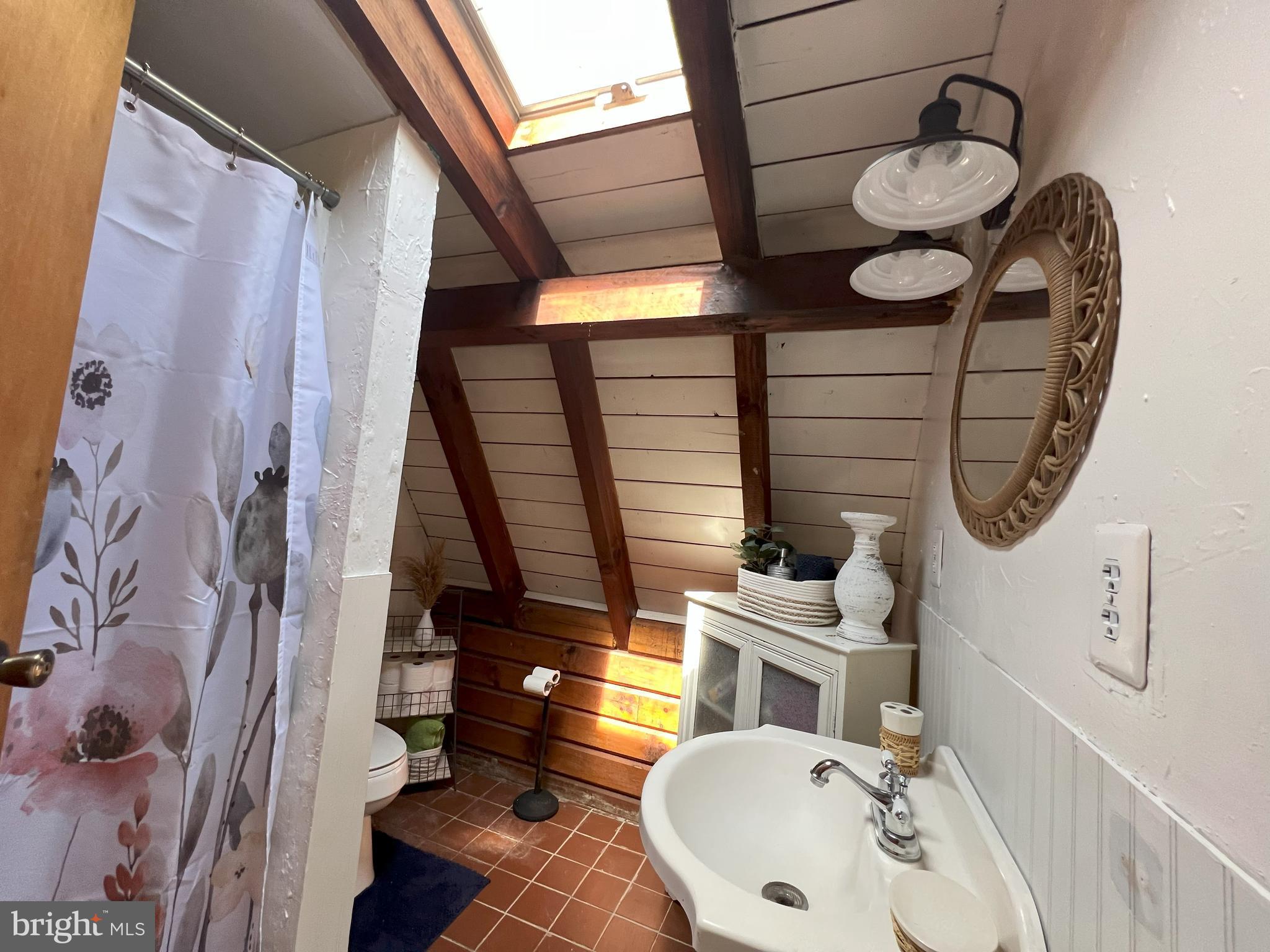 DRY RUN ACRES - Residential