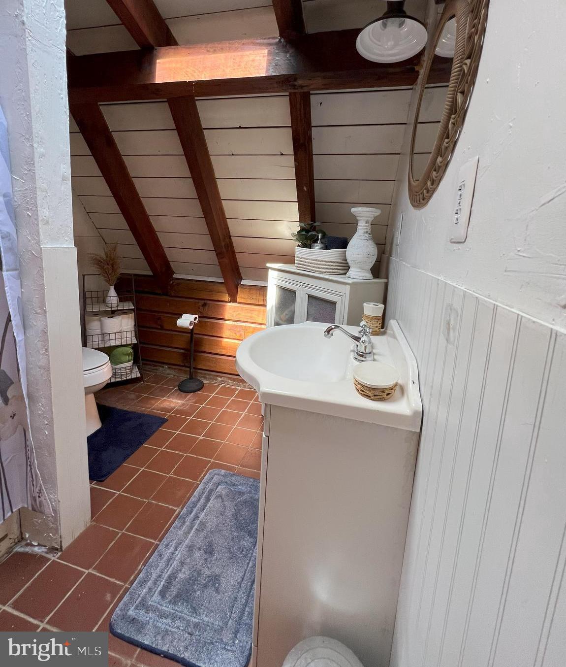 DRY RUN ACRES - Residential