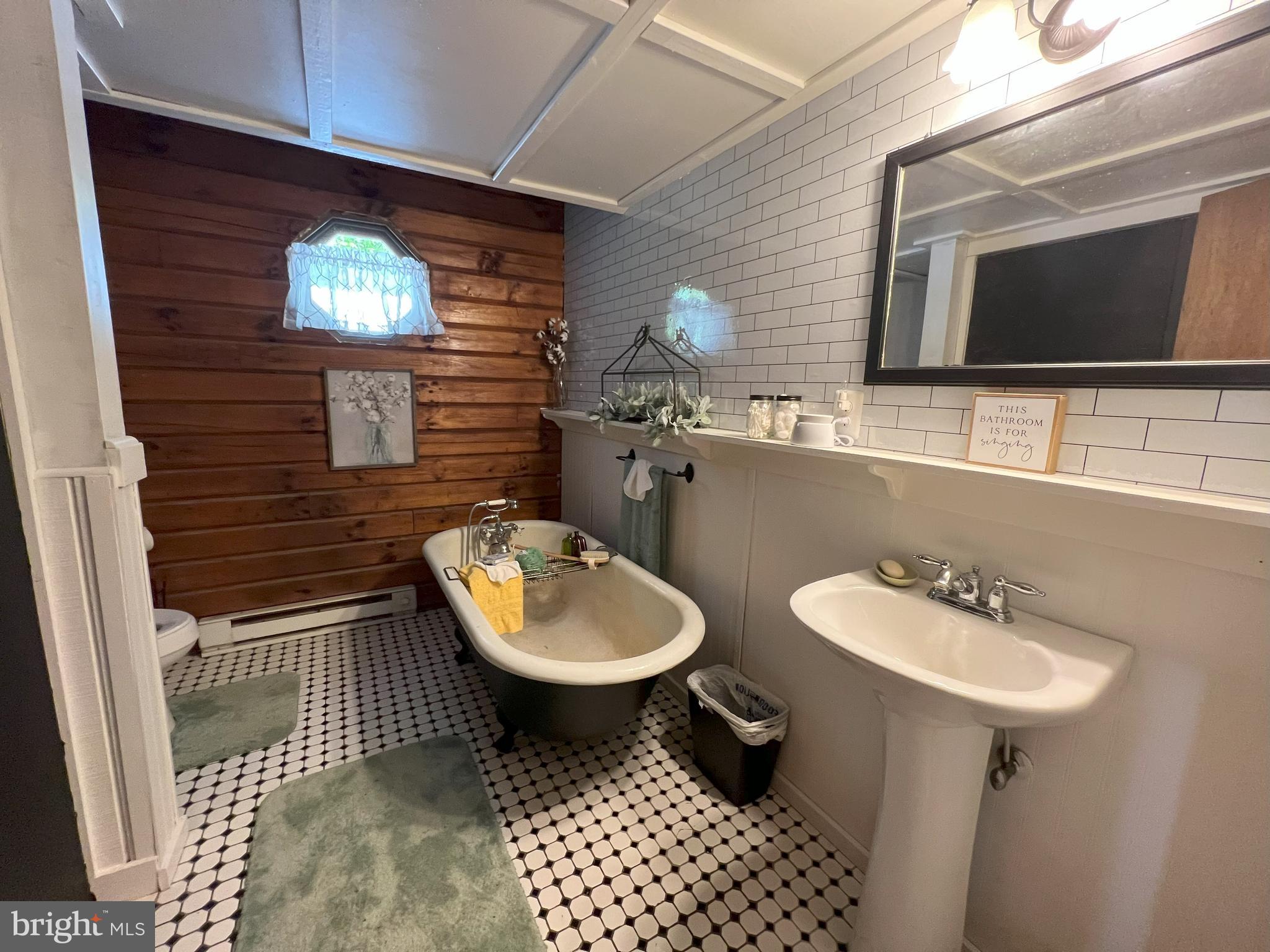 DRY RUN ACRES - Residential