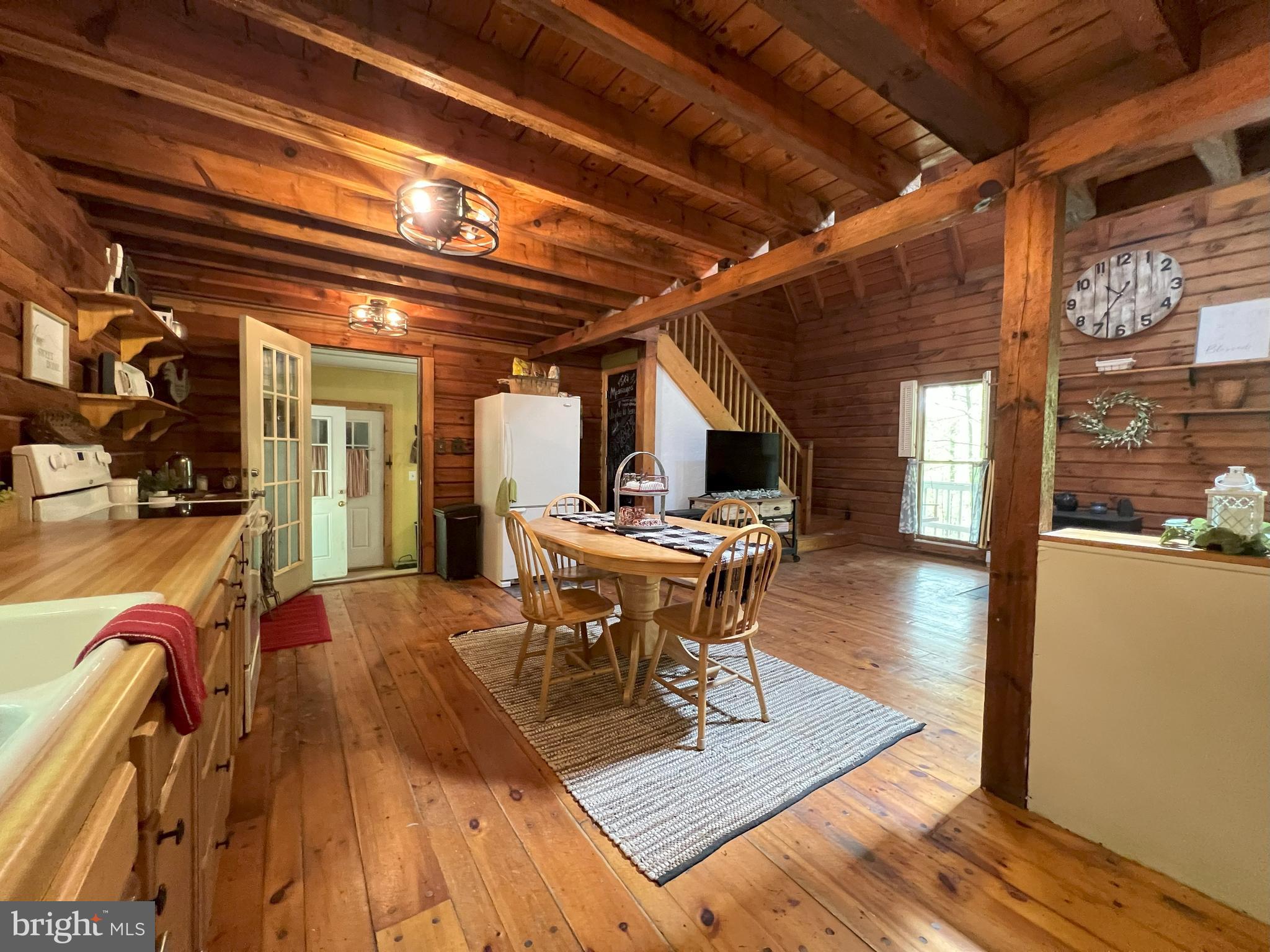 DRY RUN ACRES - Residential