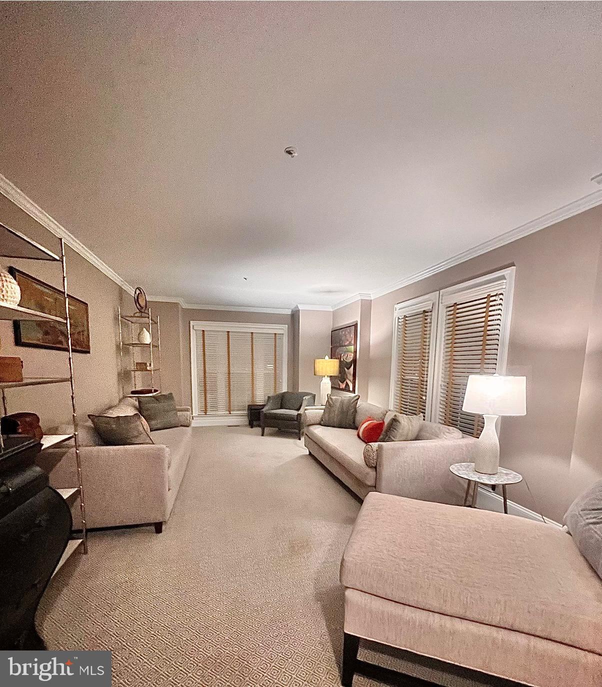 WOODMORE - Residential