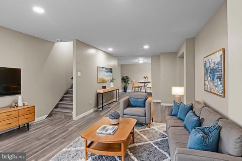 327 MERCER STREET GLOUCESTER CITY NJ 08030