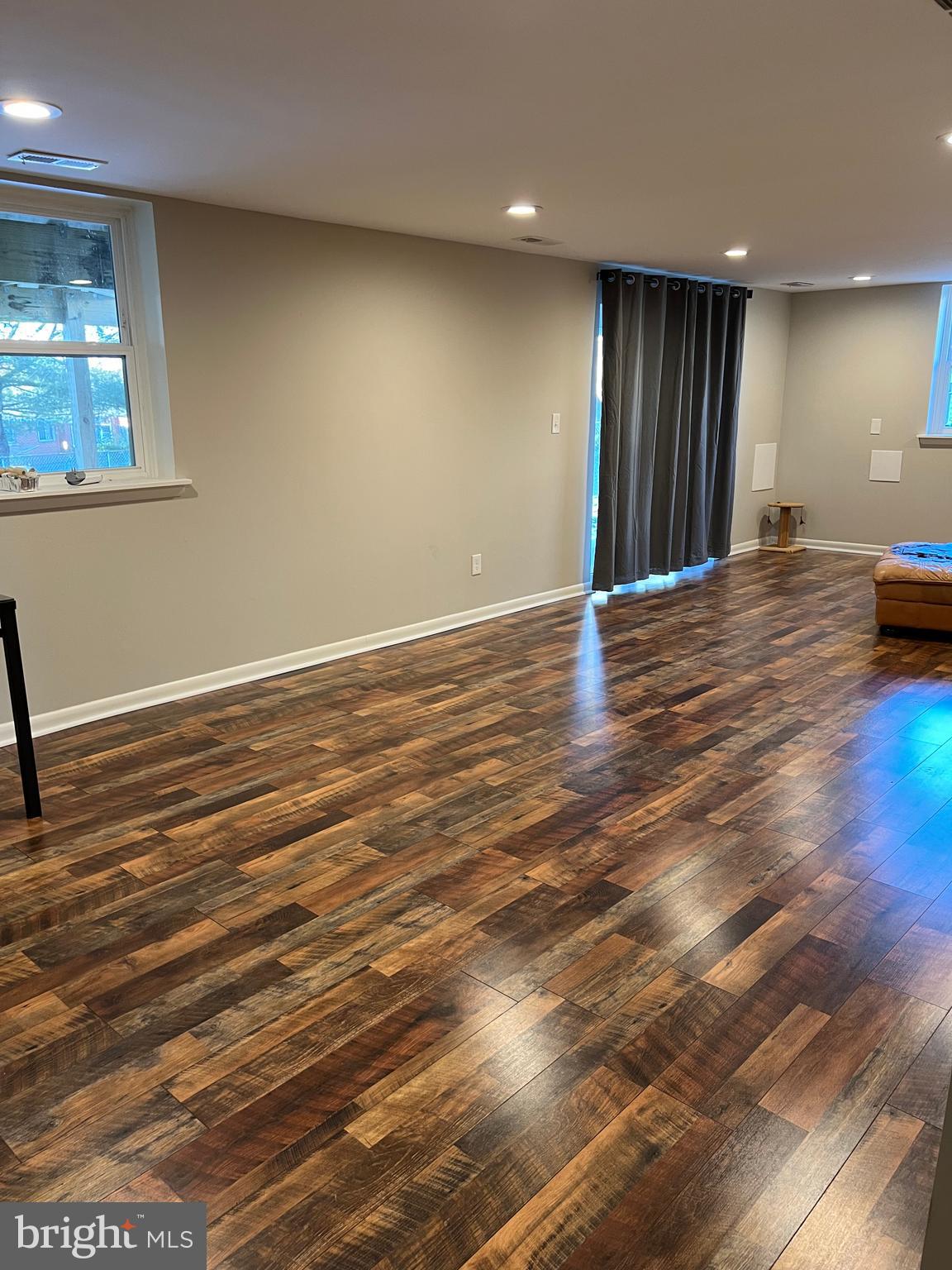 PERRING PARK - Residential