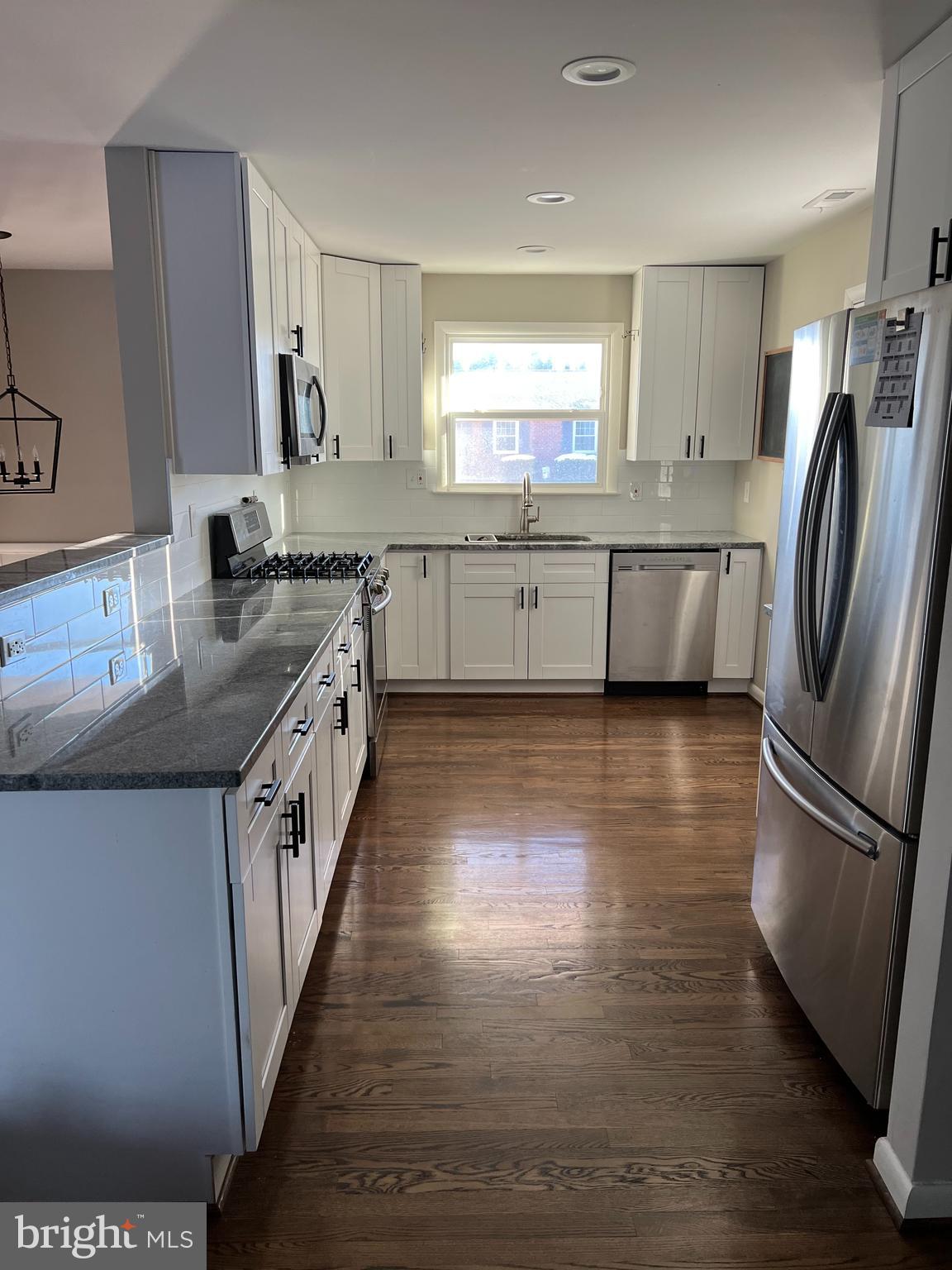 PERRING PARK - Residential