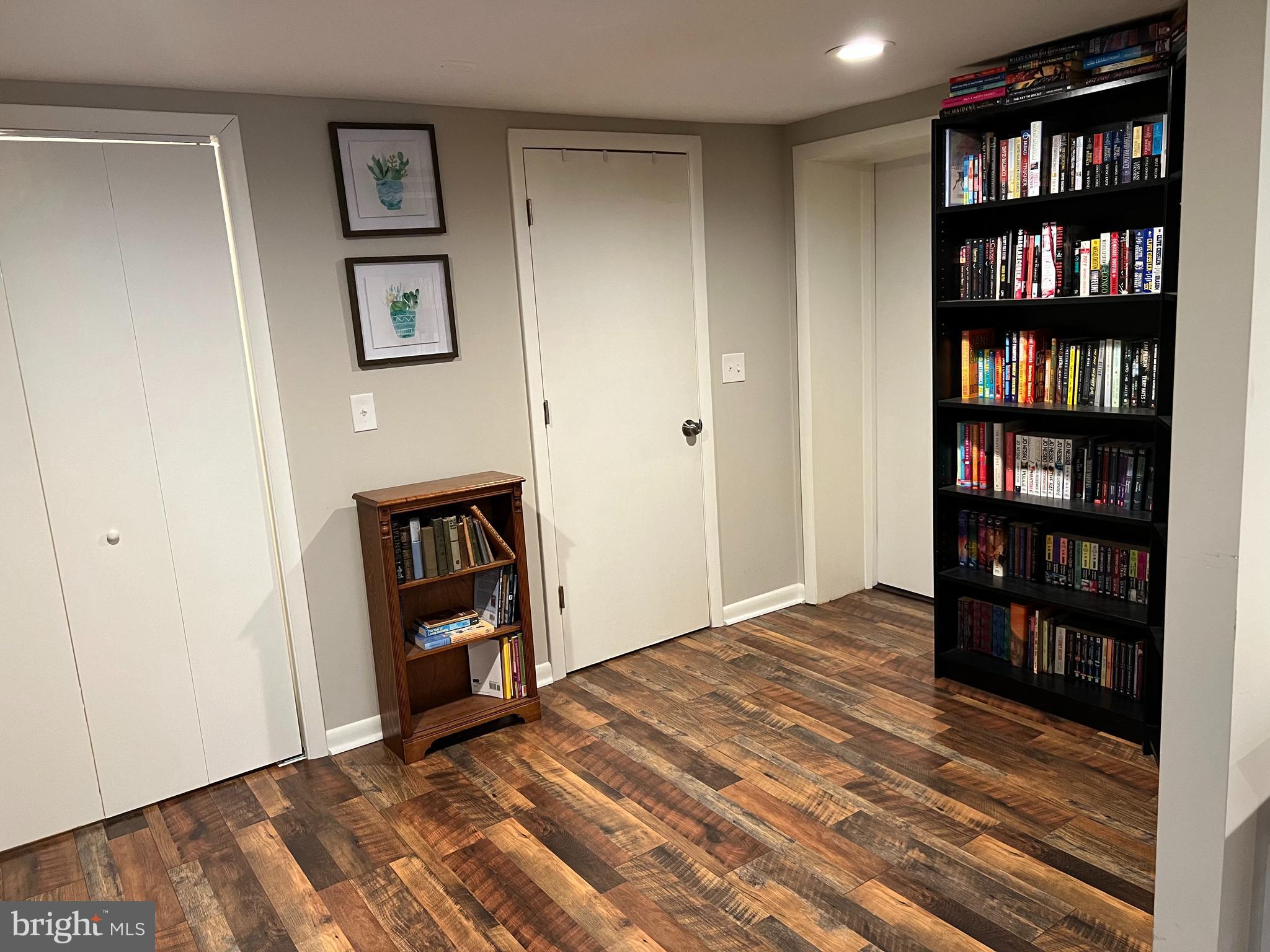 PERRING PARK - Residential