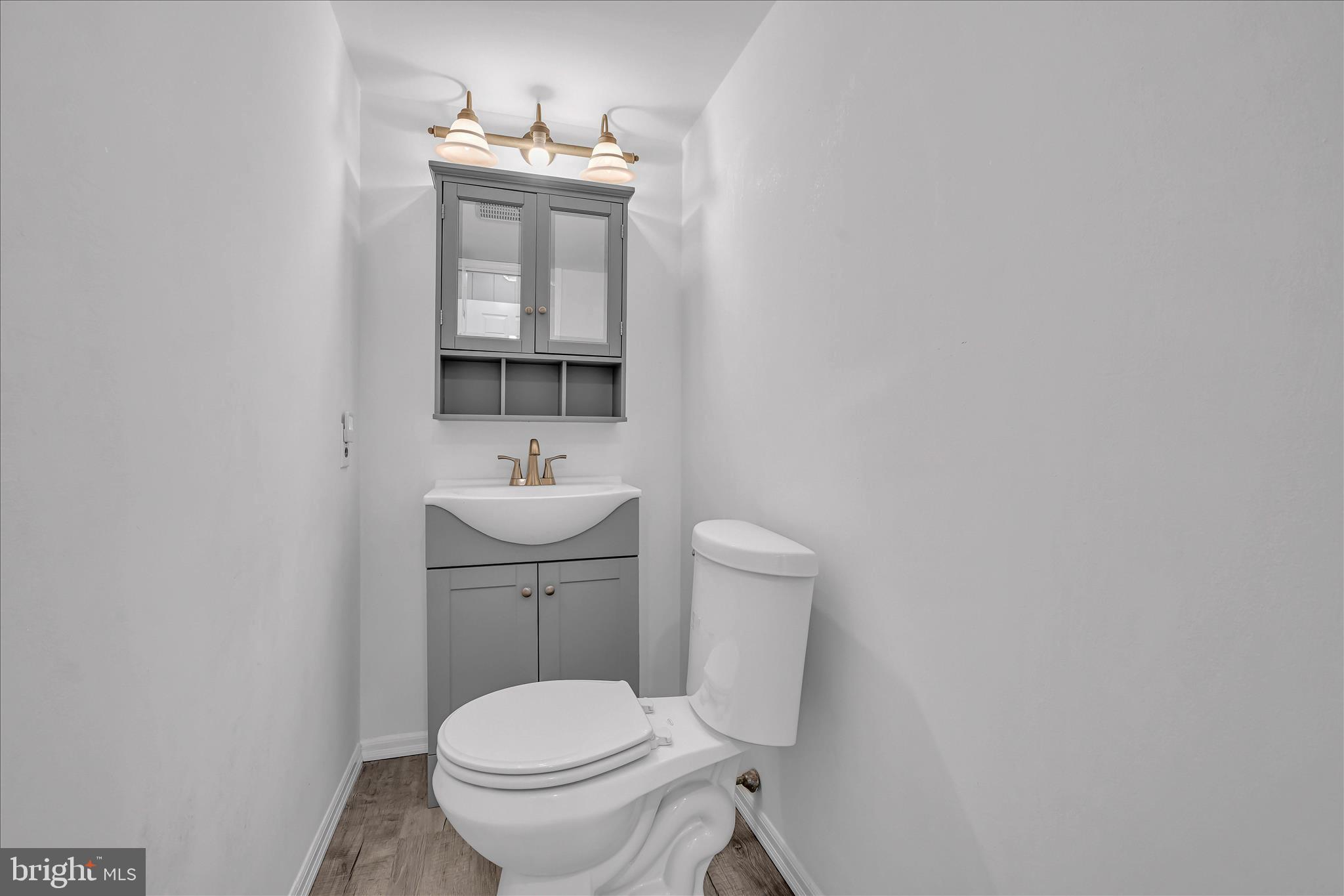 WHITFORD HILL - Residential