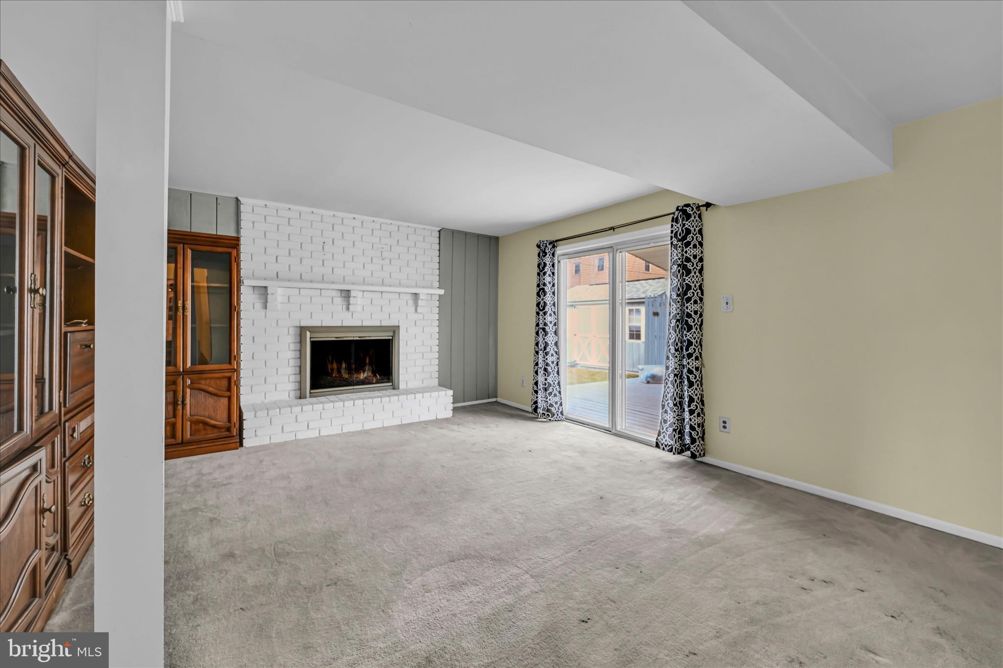 WHITFORD HILL - Residential