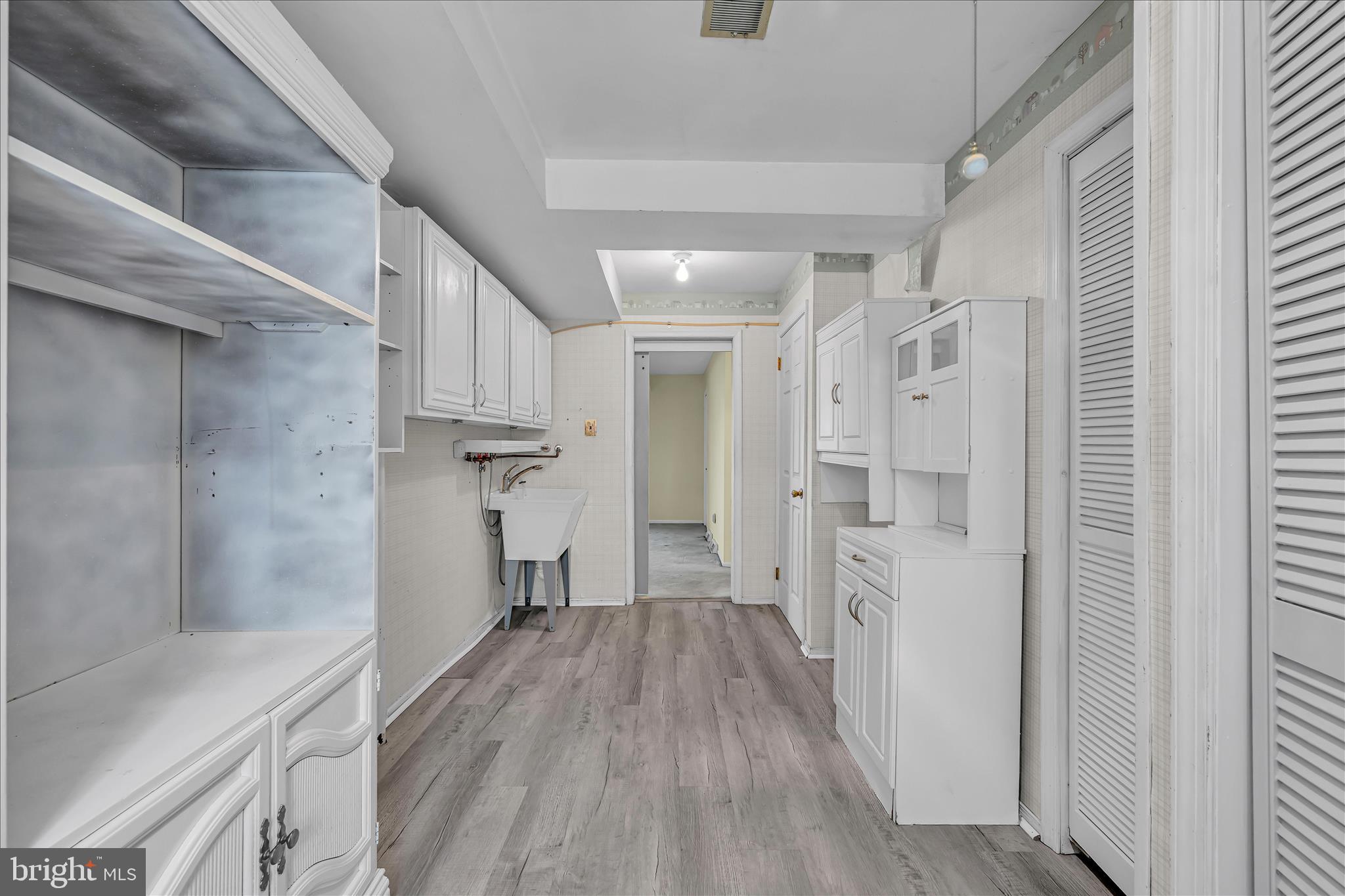 WHITFORD HILL - Residential