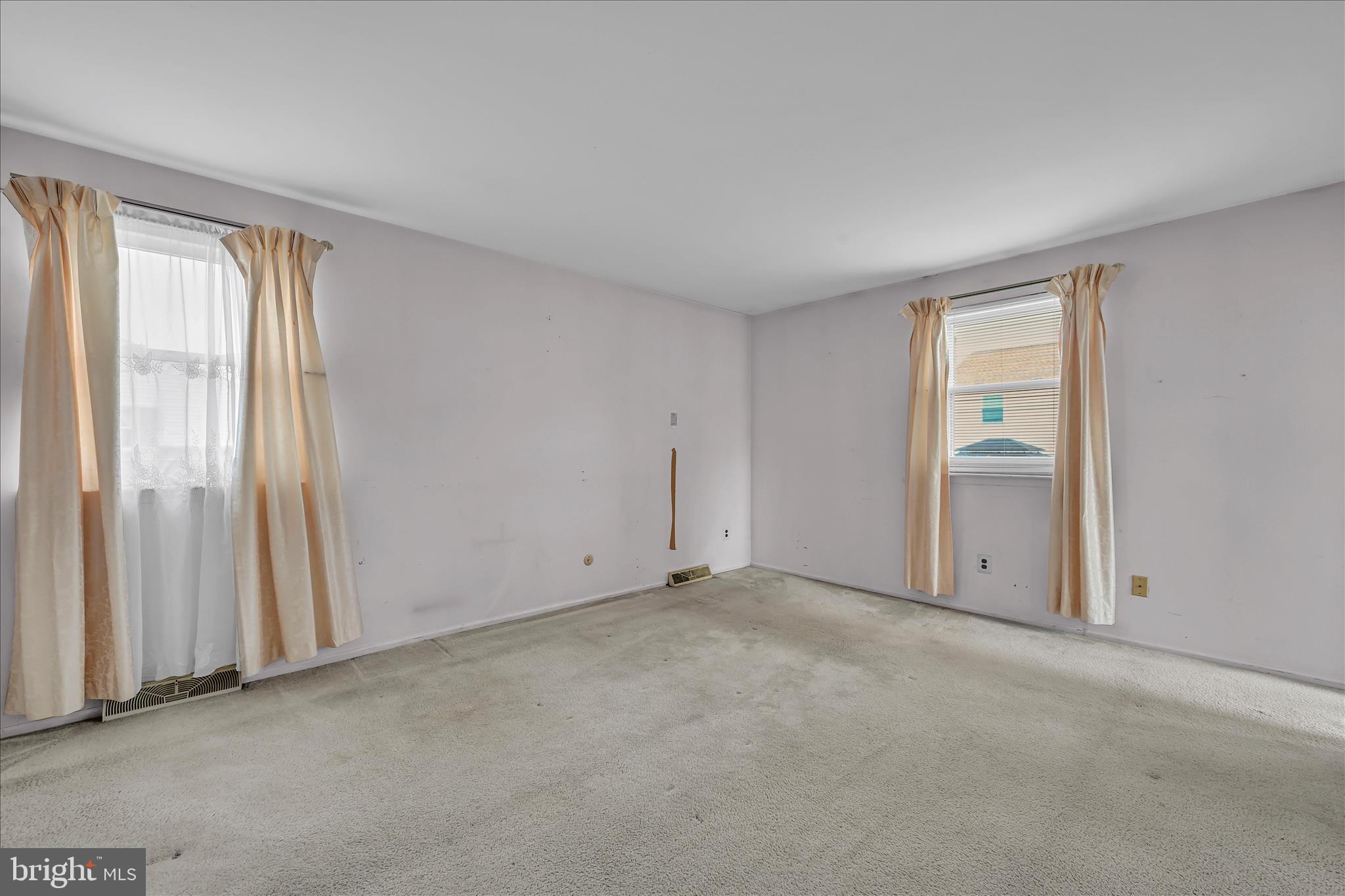 WHITFORD HILL - Residential