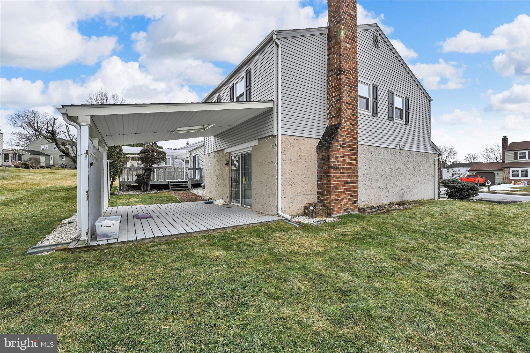 WHITFORD HILL - Residential