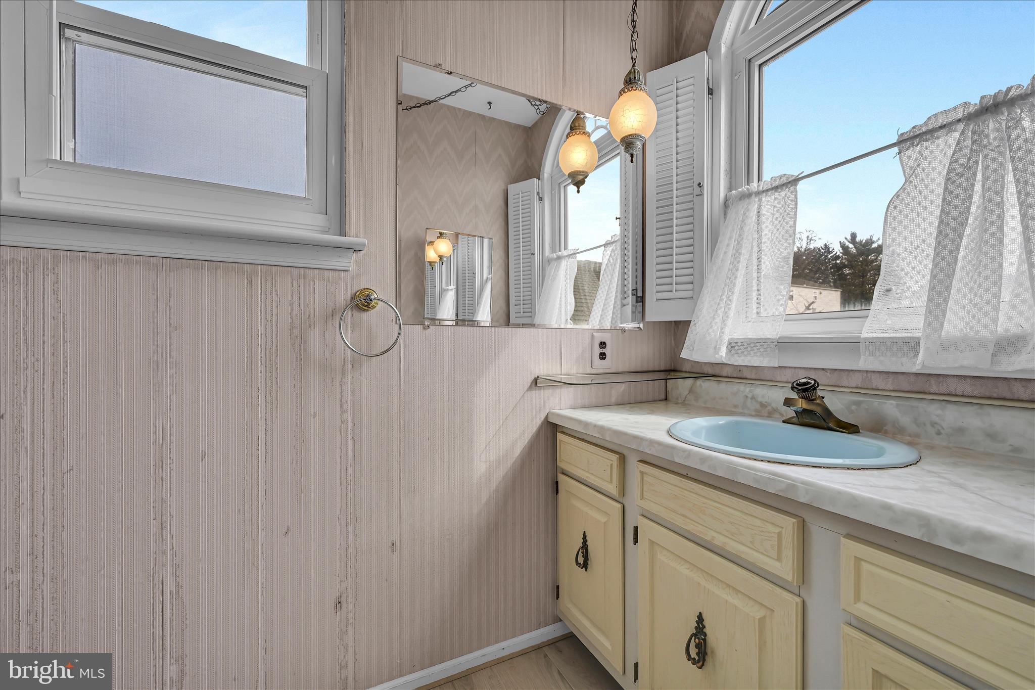 WHITFORD HILL - Residential