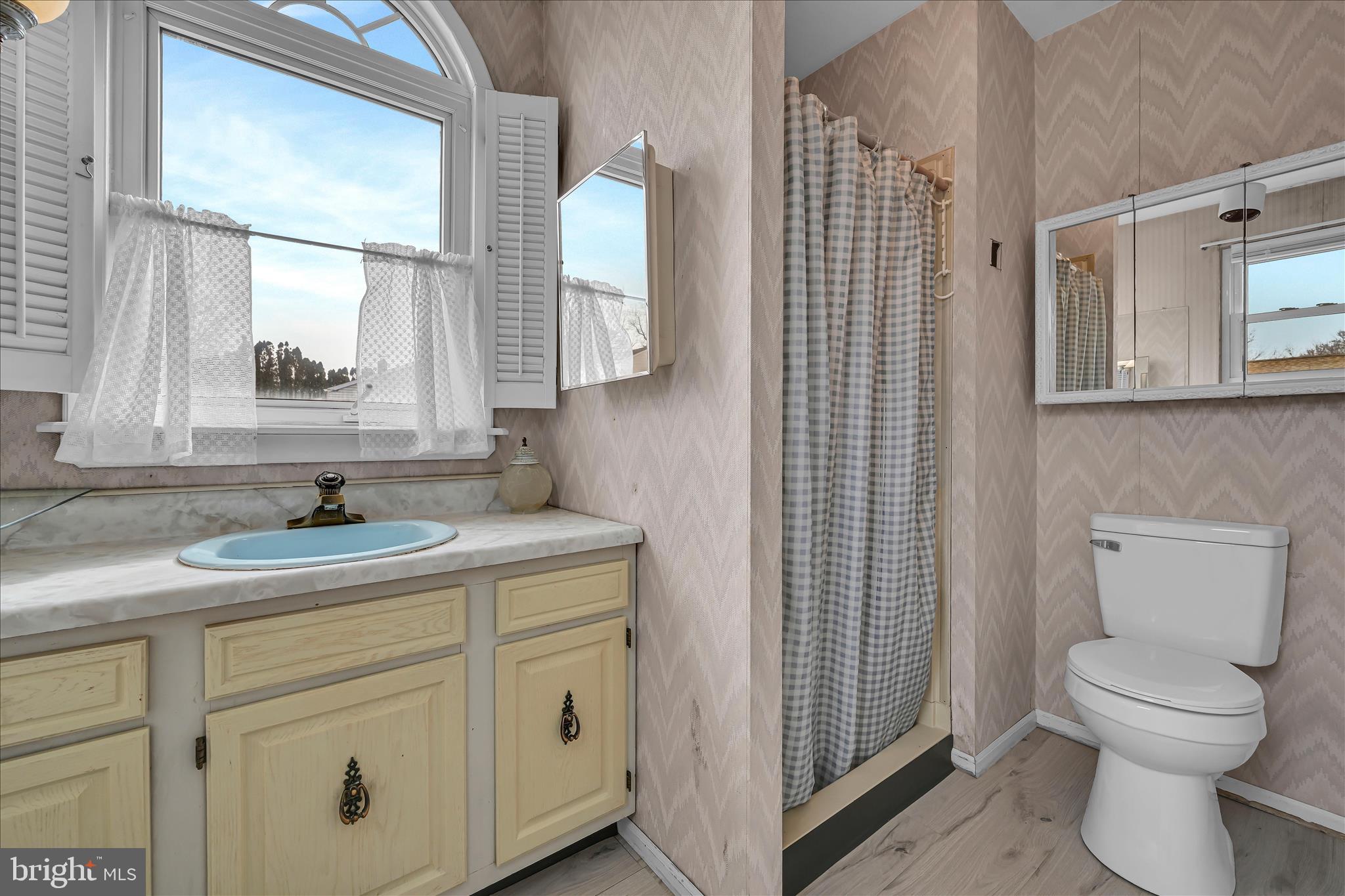 WHITFORD HILL - Residential