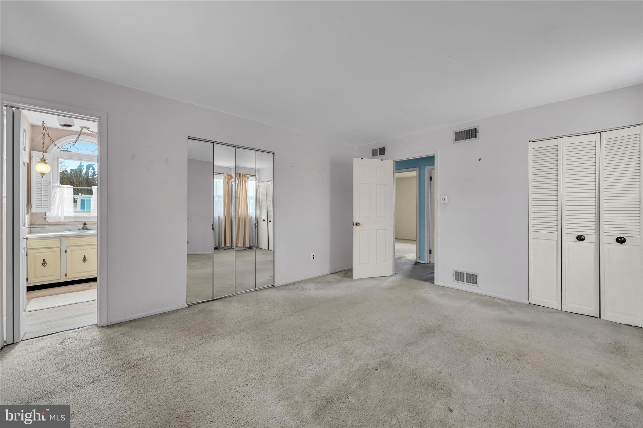 WHITFORD HILL - Residential