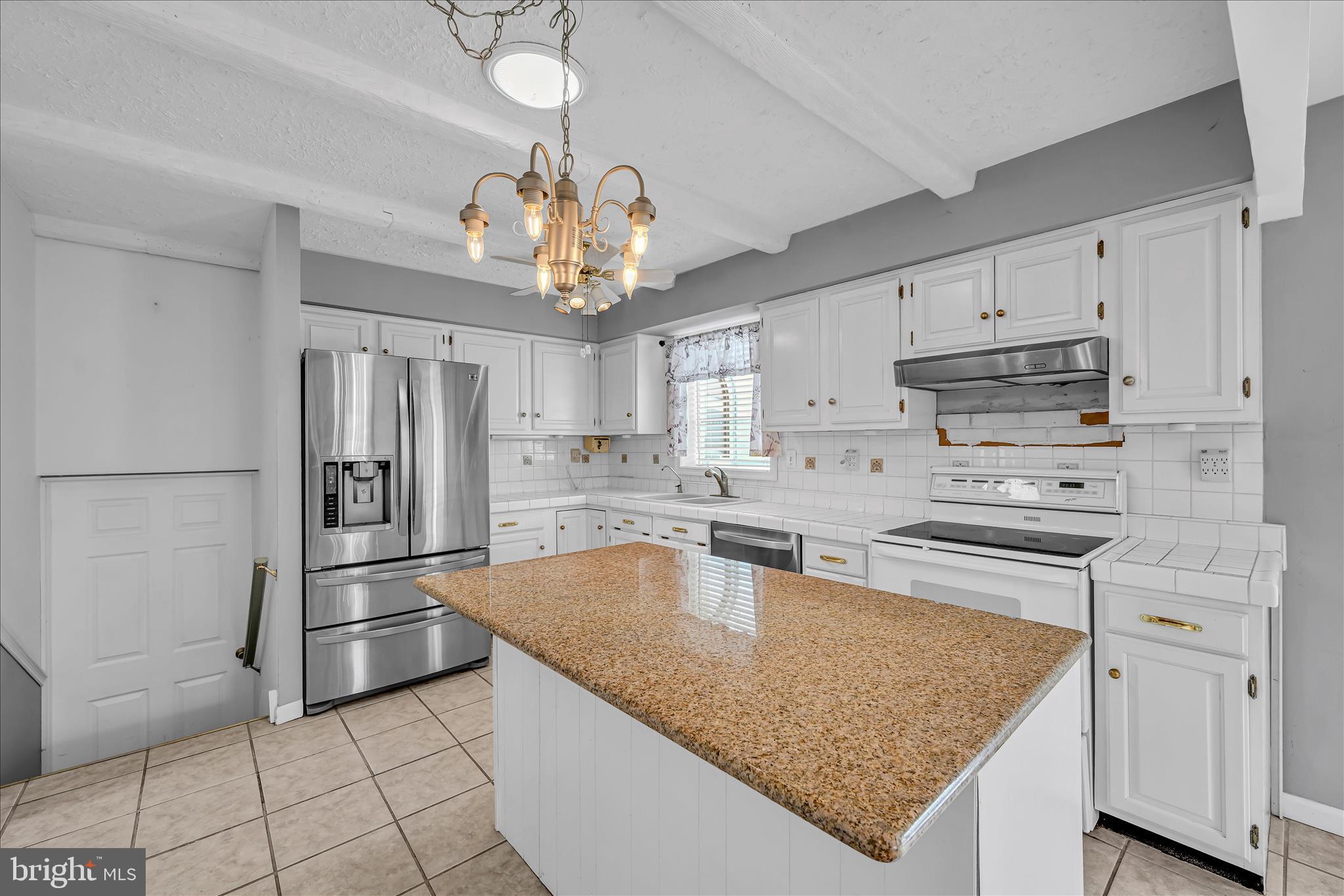 WHITFORD HILL - Residential