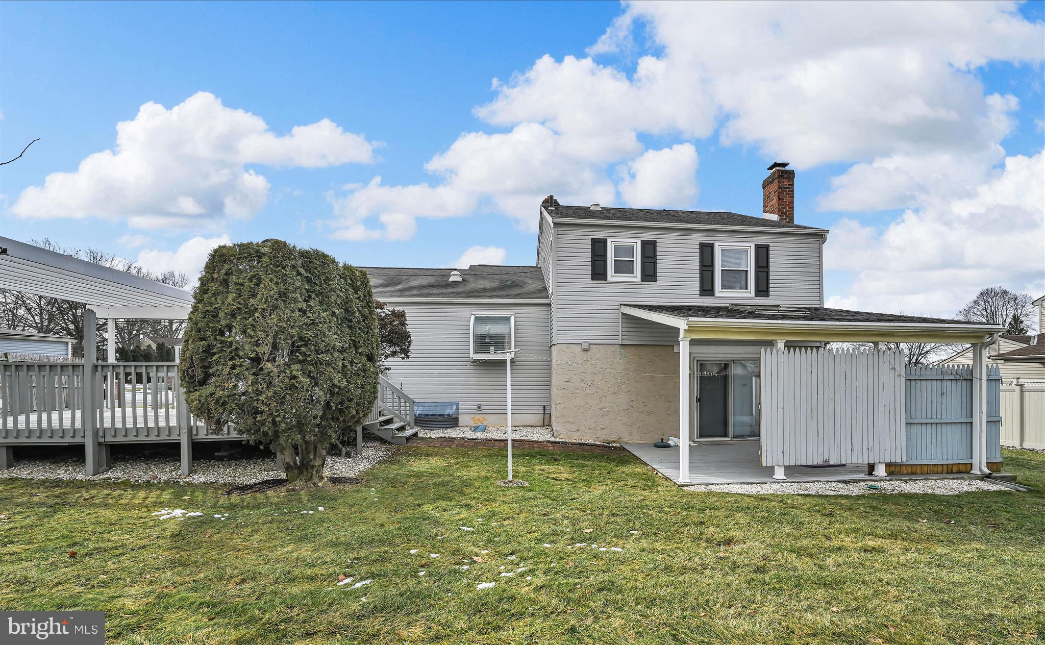 WHITFORD HILL - Residential