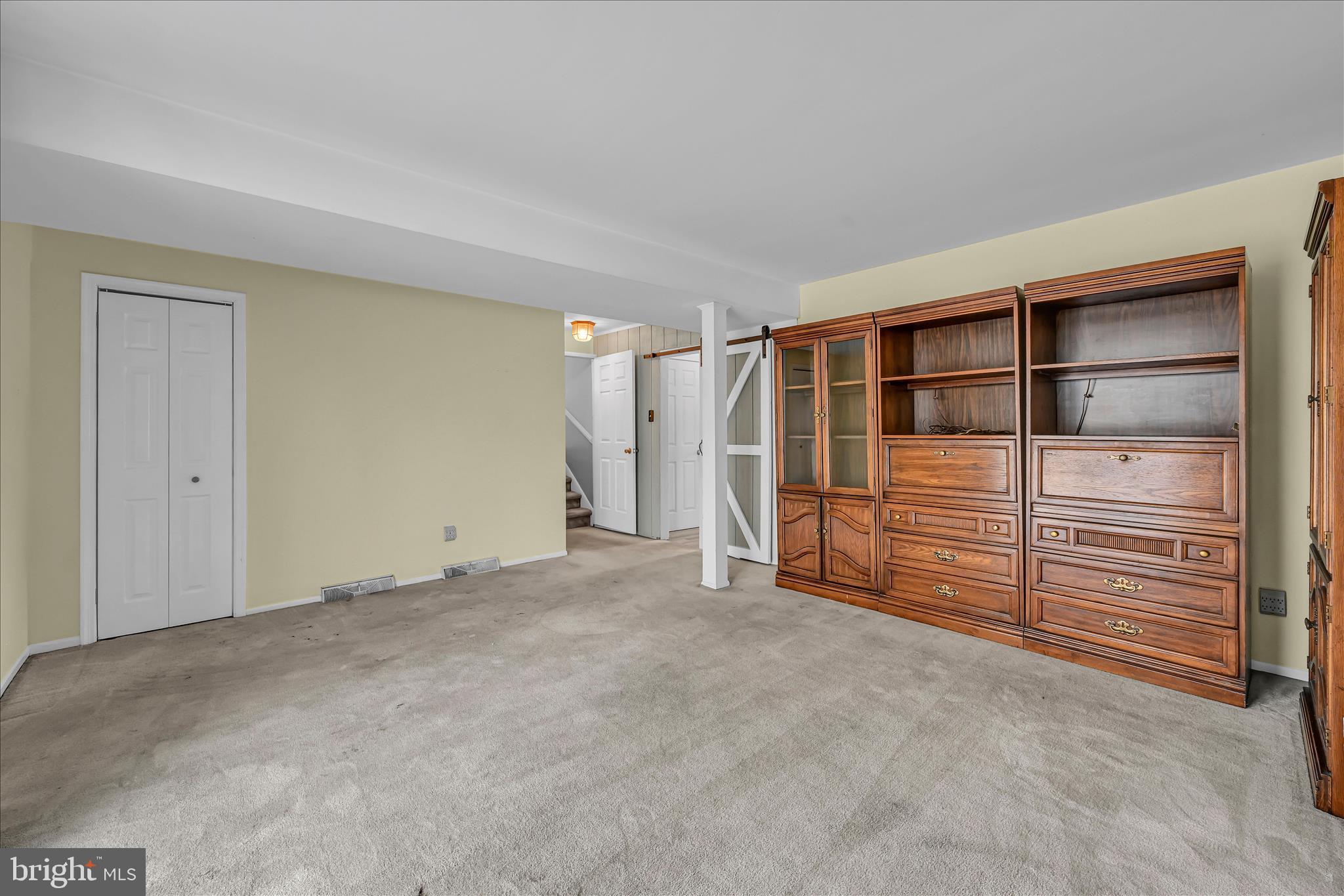 WHITFORD HILL - Residential