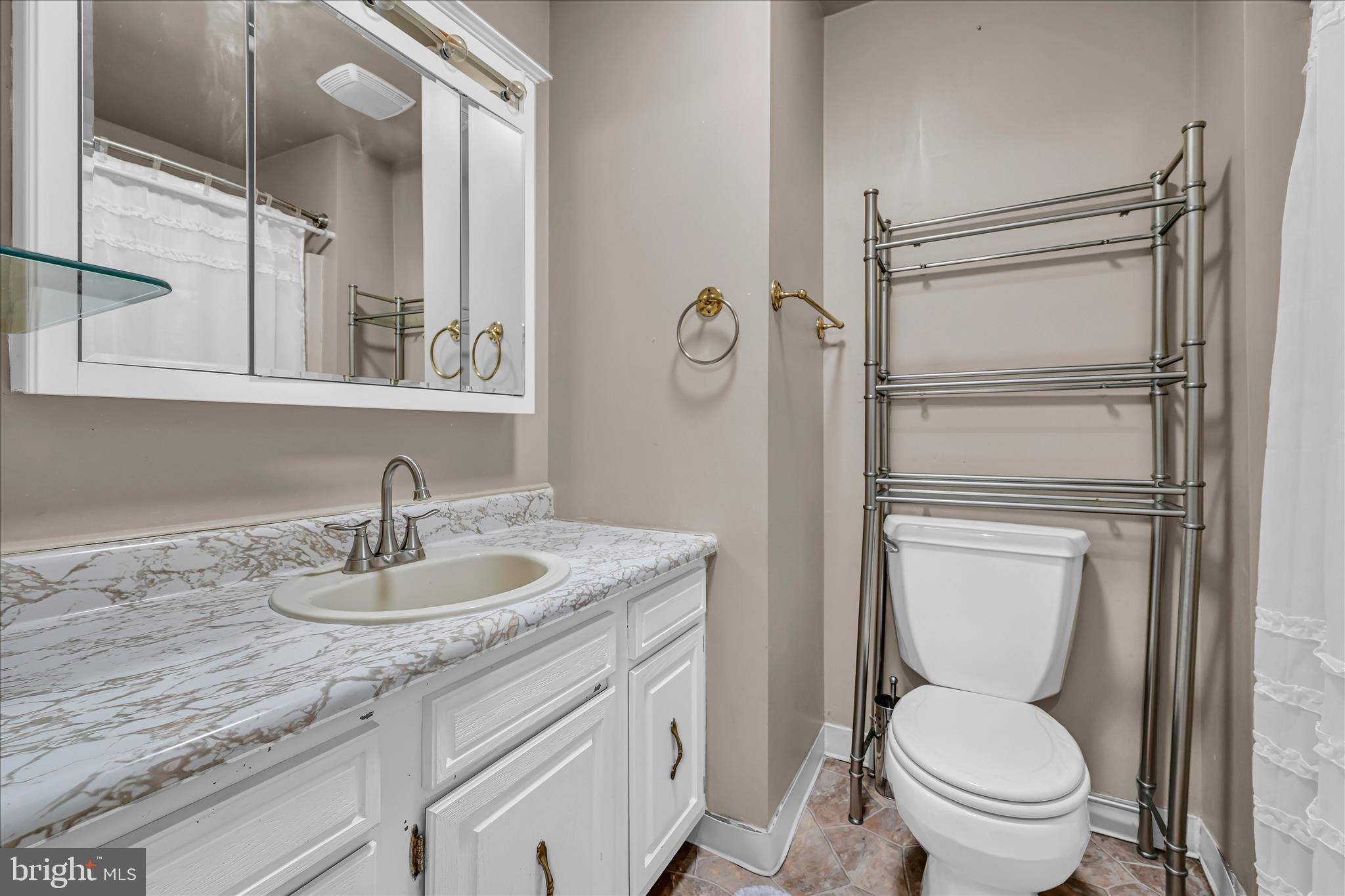 WHITFORD HILL - Residential