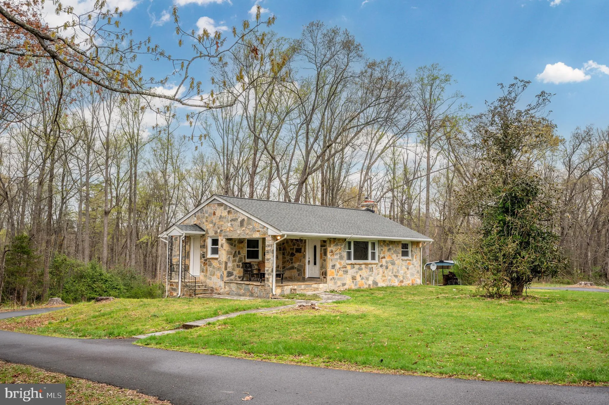 Fredericksburg, Virginia 22405, United States, 3 Bedrooms Bedrooms, ,2 BathroomsBathrooms,Residential,Coming Soon,98576