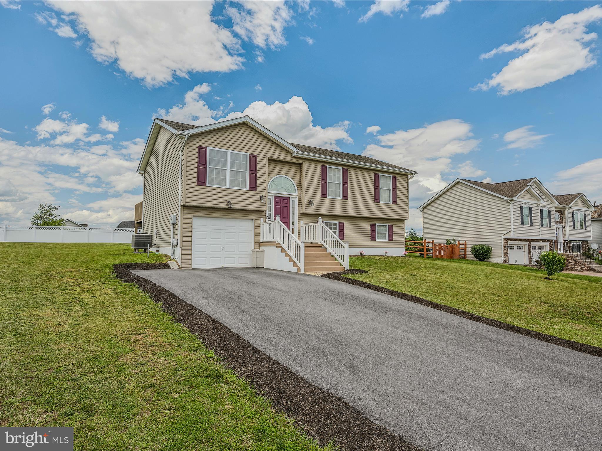 THE VINEYARDS - Residential