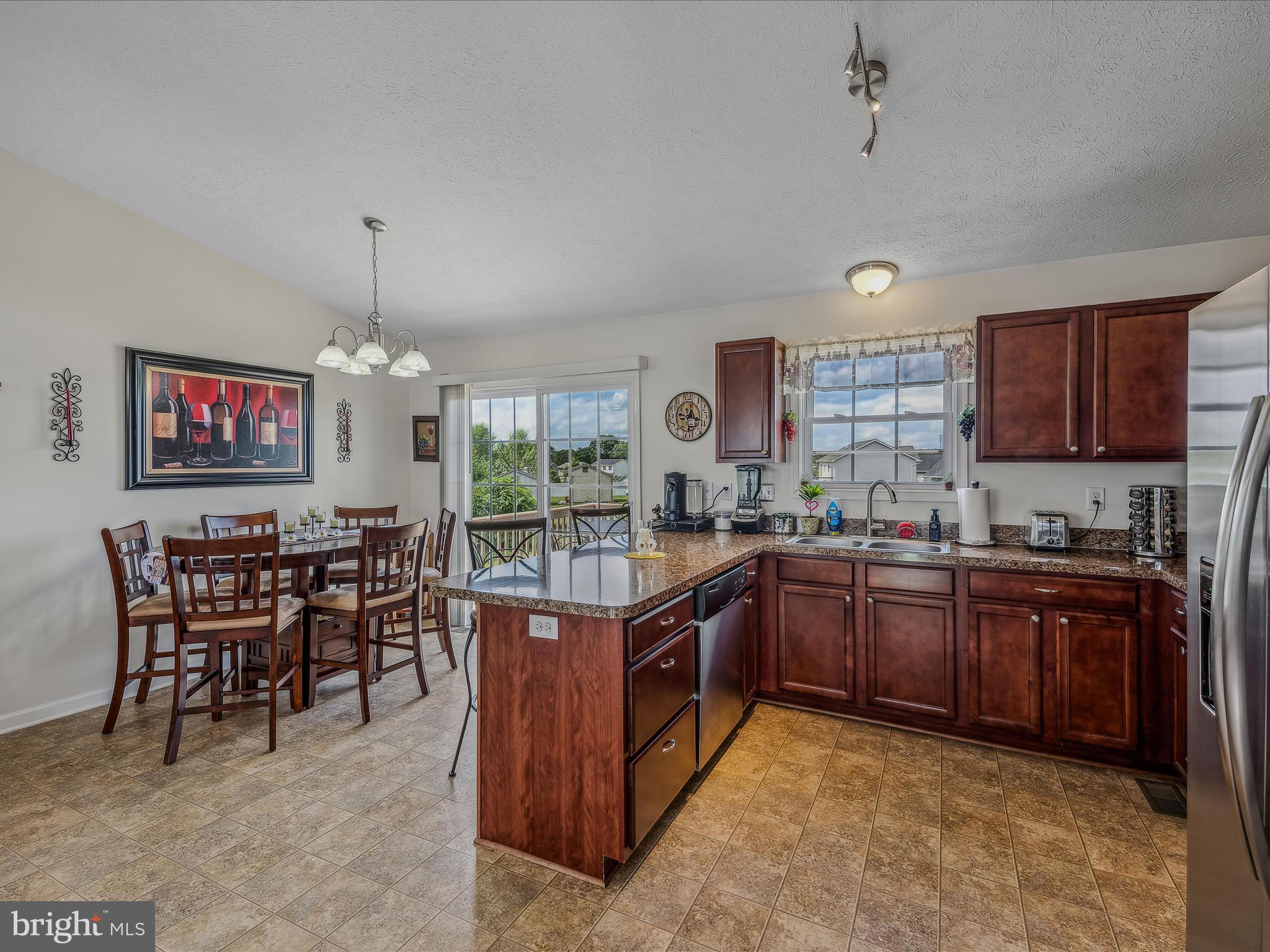 THE VINEYARDS - Residential