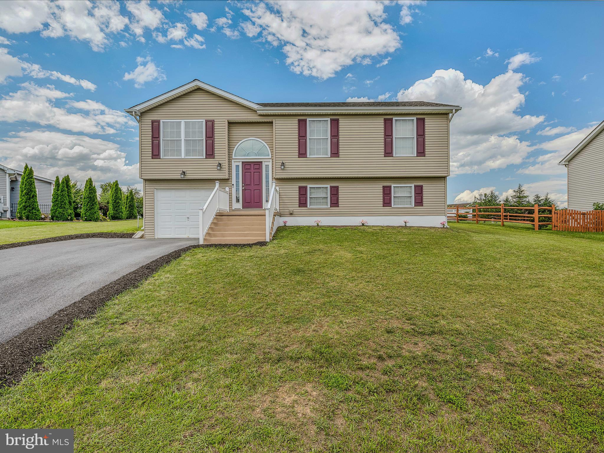 THE VINEYARDS - Residential