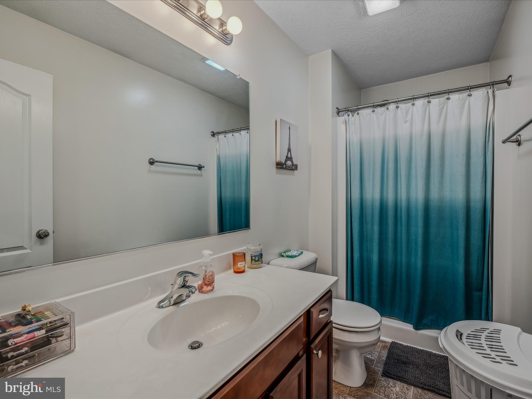 THE VINEYARDS - Residential